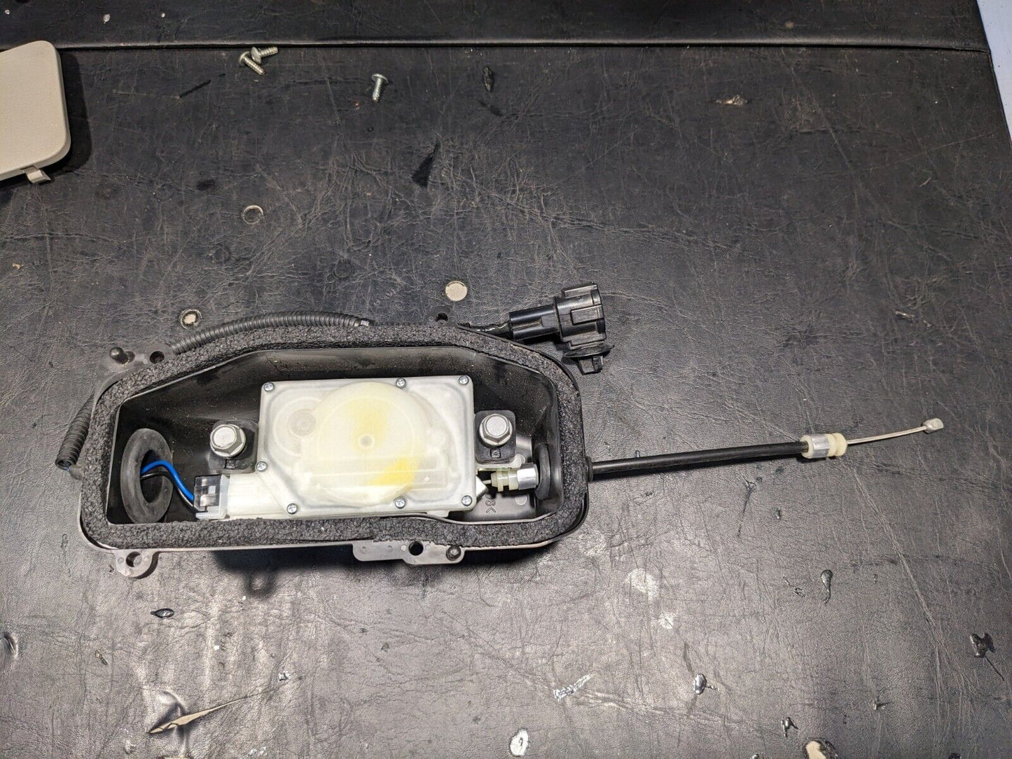 Nissan 2013-2017 65760-3NK0A Actuator Assy-Charge Port Lid Opener