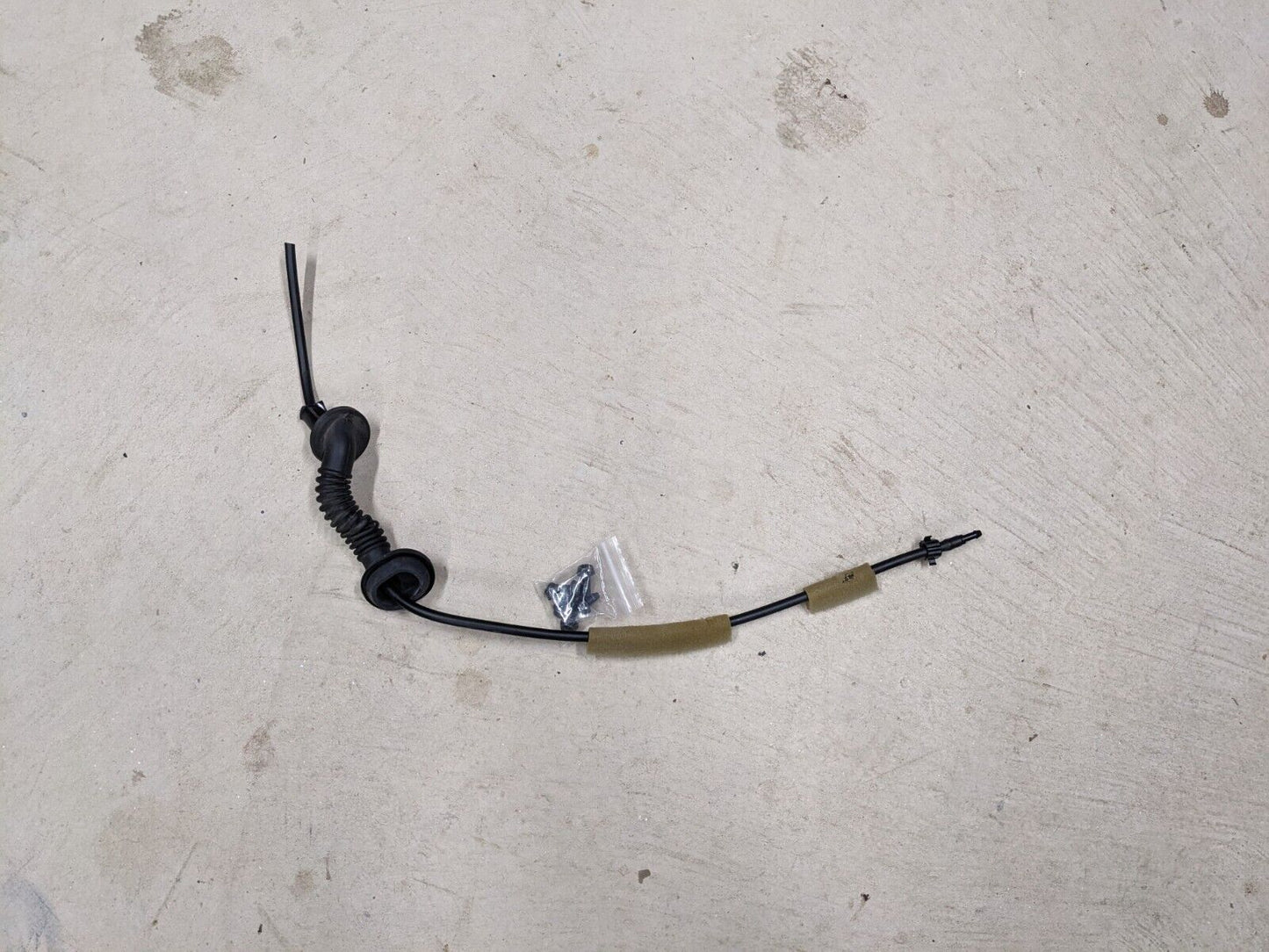 2011 - 2017 Nissan Leaf Harness Back Door Tailgate 24052-3ND0A