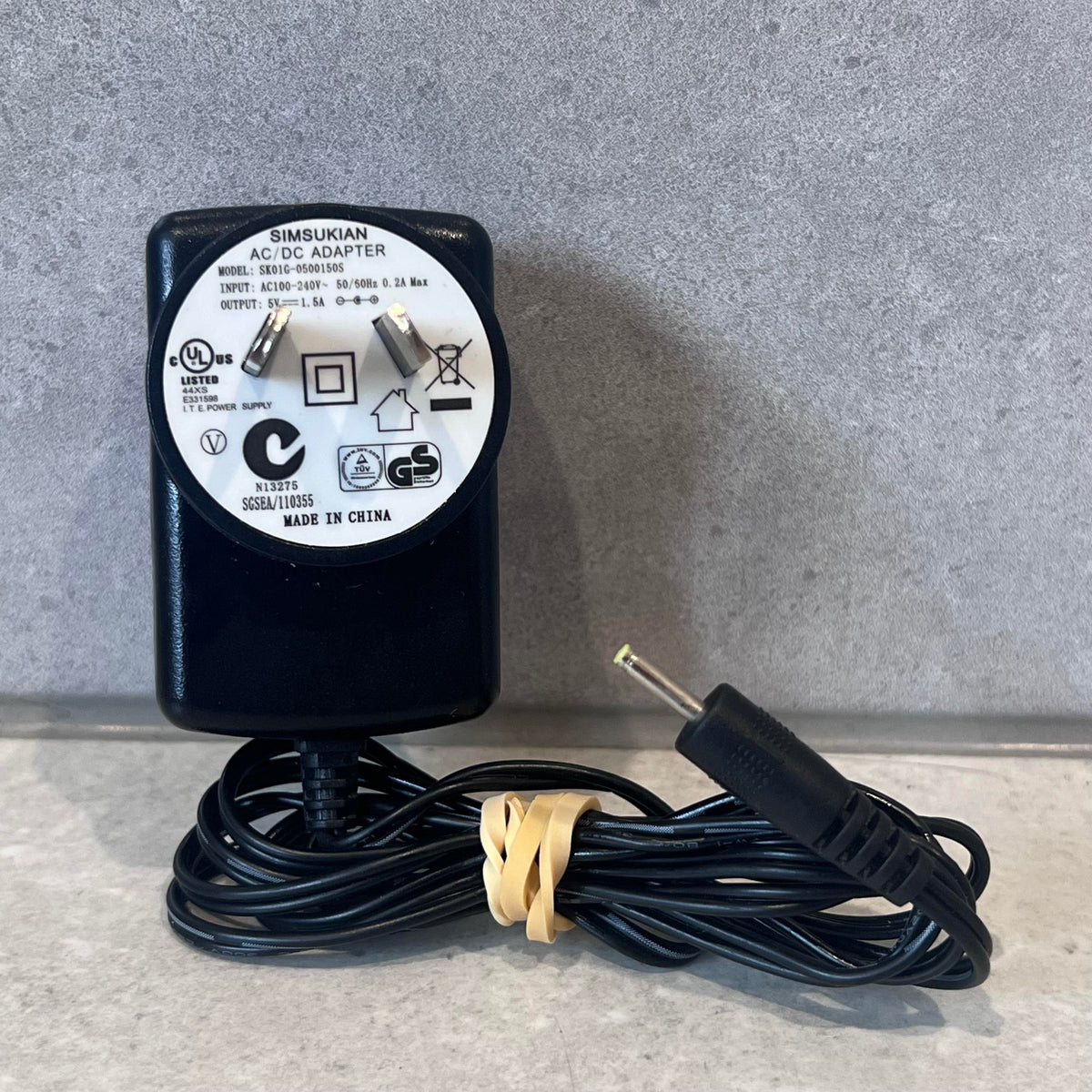 Simsukian Power Supply 5VDC 1.5A 2.4mm OD