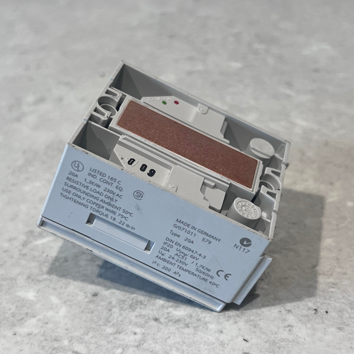 Siemens 3RF2 Series Solid State Relay, DIN Rail Mount, 230 V Load, 30V Control