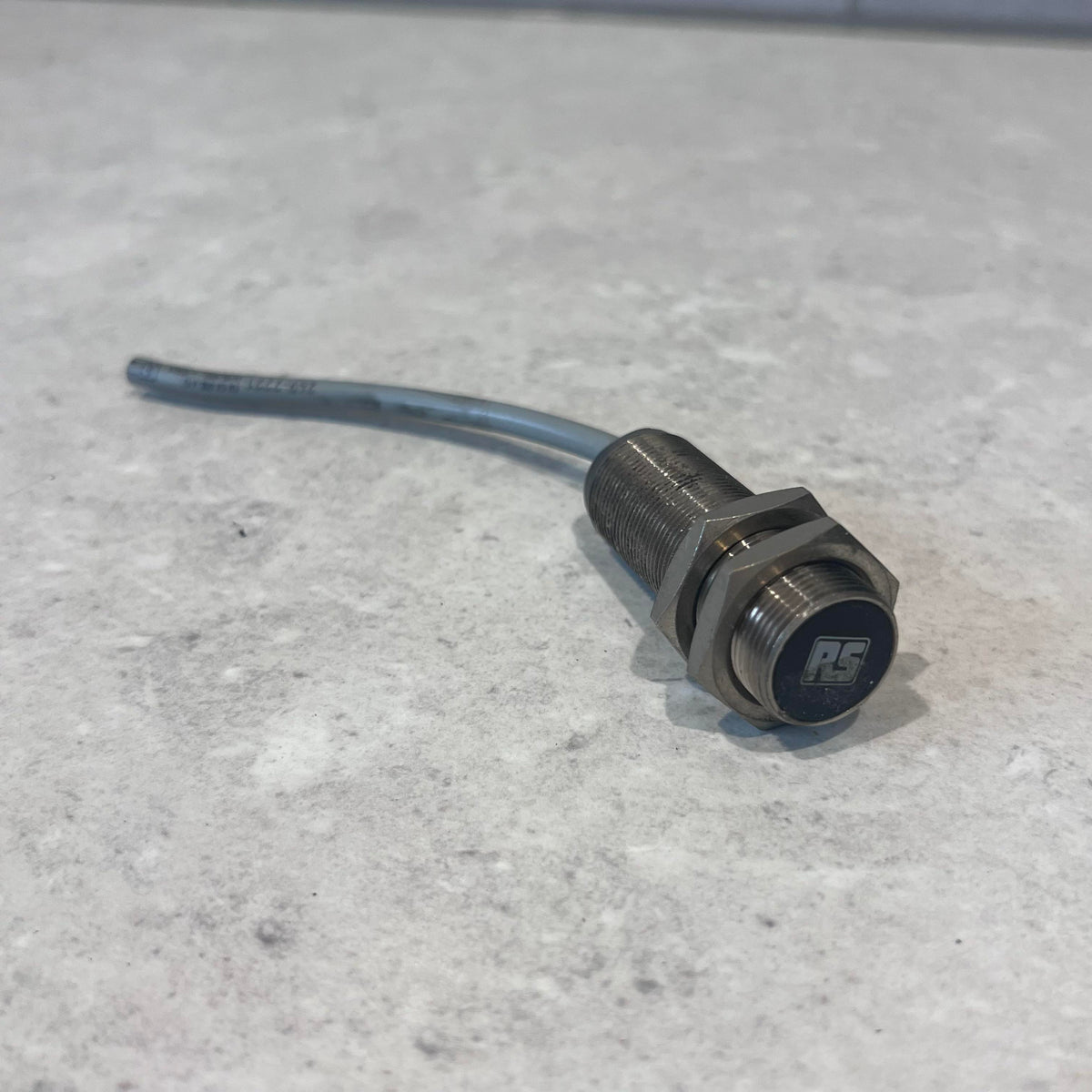 RS RS PRO Barrel-Style Proximity Sensor, M18, 5 mm Detection, 10-30VDC