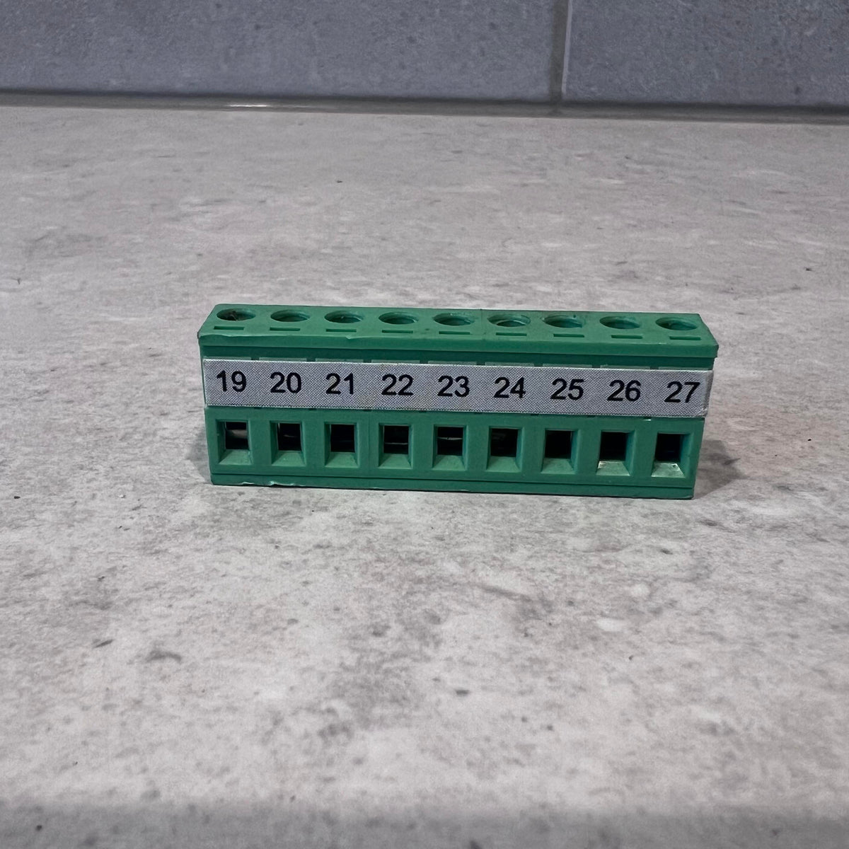 DEGSON Pluggable terminal strip, 9 position, 300V, 15A
