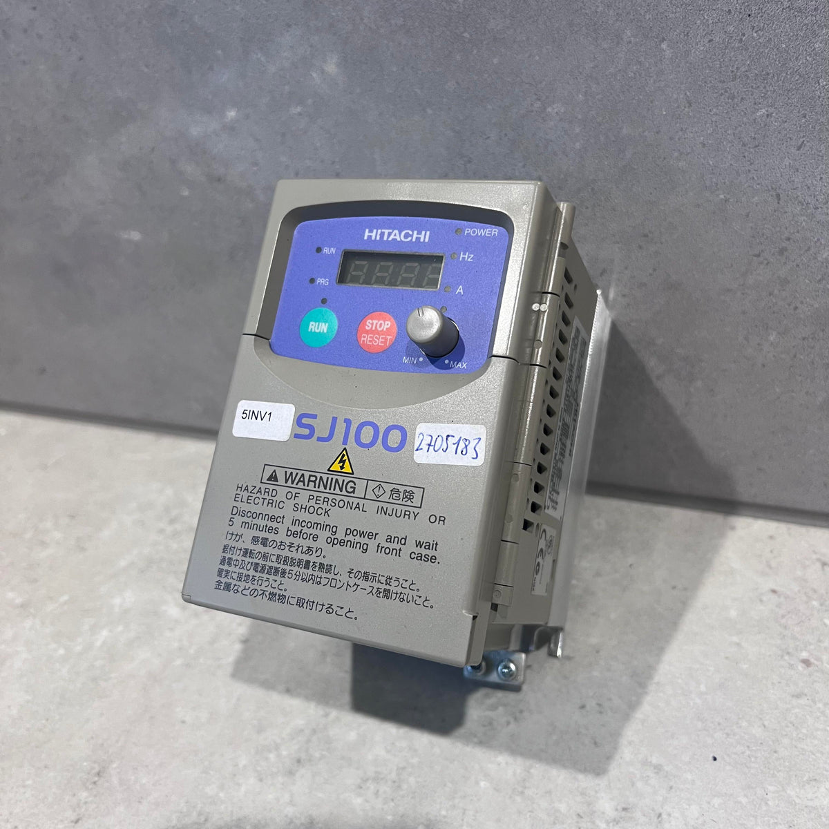 Hitachi Inverter 0,4kW Input 1/3Phase Output 3 Phase 1-350Hz