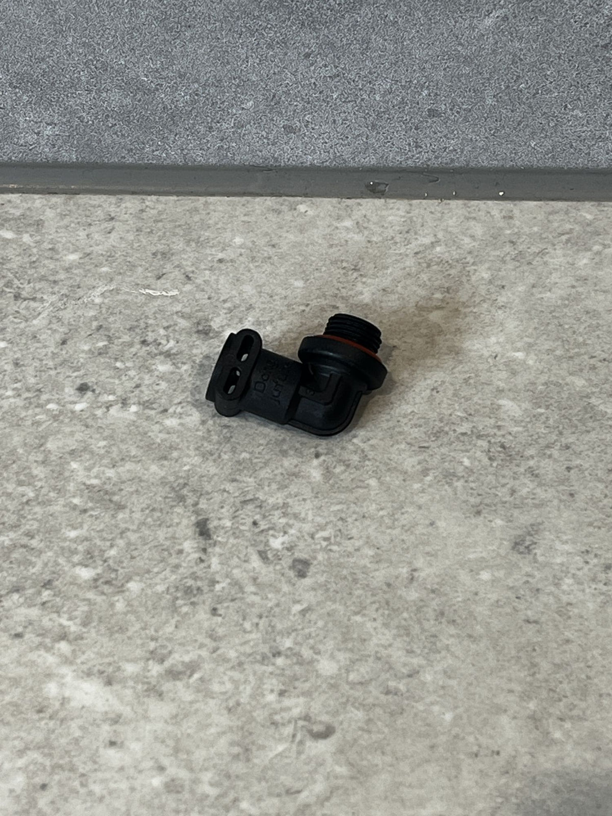 1/8" BSP Male Elbow Thread to 4mm pipe connection to suit Breville Coffee Machine
