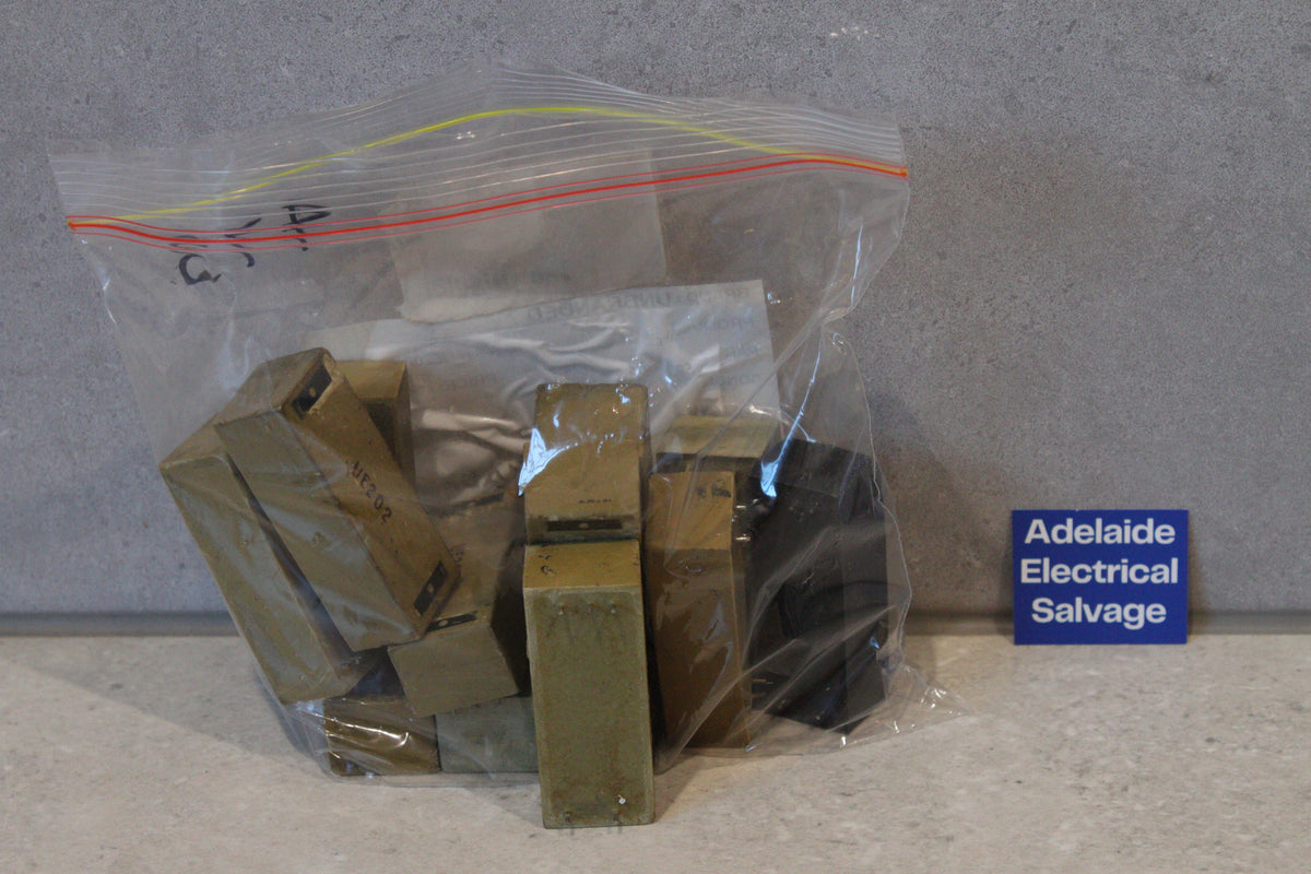 UNBRANDED - Vintage Military 5 pin Relay UE202 - 5945661161124