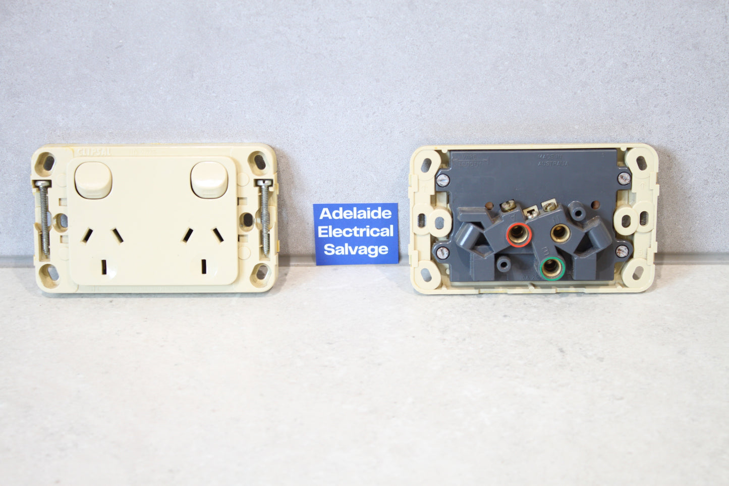 CLIPSAL - Double Switched Power Point GPO 2025-CM Cream - No Surround