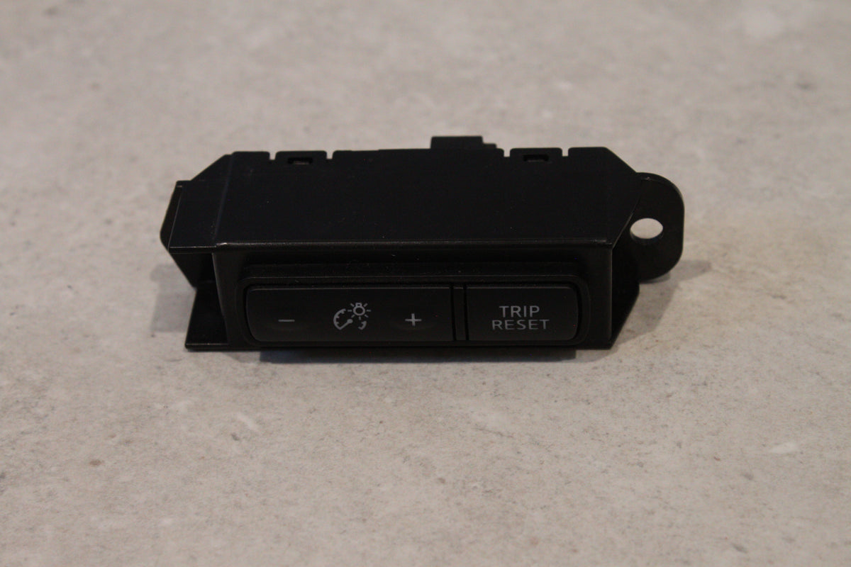 Nissan Switch Assy-Meter Display Cruise Control 25273-5TA0A