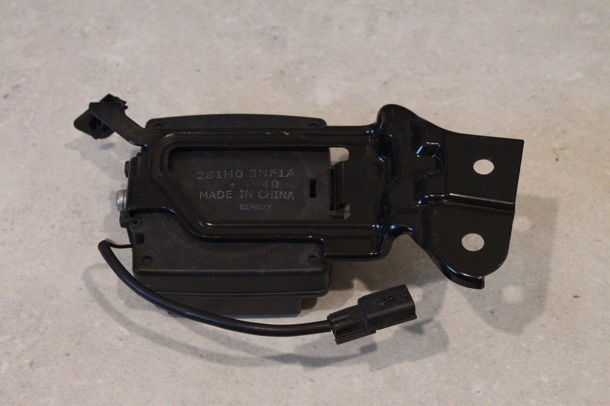 NISSAN Pedestrian Speaker with Bracket 281H0-5SN0B