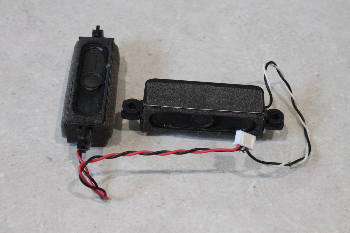 DICK SMITH TV GE6827 Speaker Set of 2 4 Ohm 5W