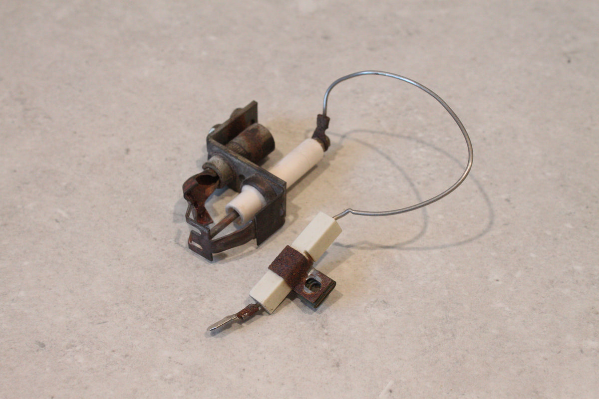 TELEDYNE LAARS Pool Heater Pilot Burner LPG .012 R0095800