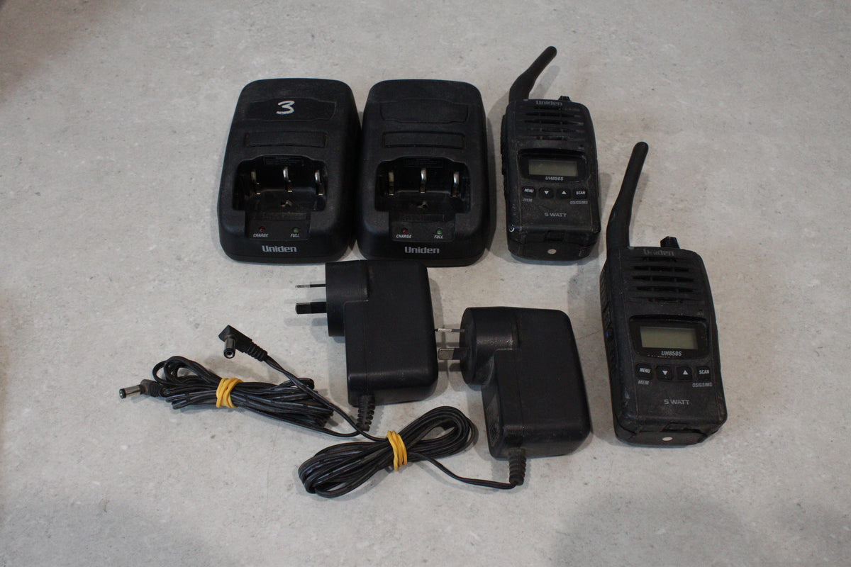 Uniden 80-Channel 5W UHF Handheld Waterproof Two Way Radio 4WD Pack of 2 UH850S