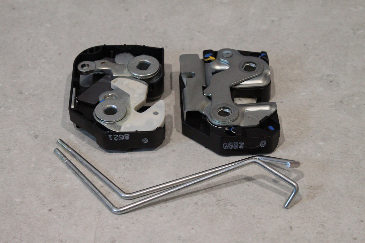 NISSAN Lock Assy-Rear Seat,LH + RH SET of 2 88391-3NF0A & 88341-3NF0A