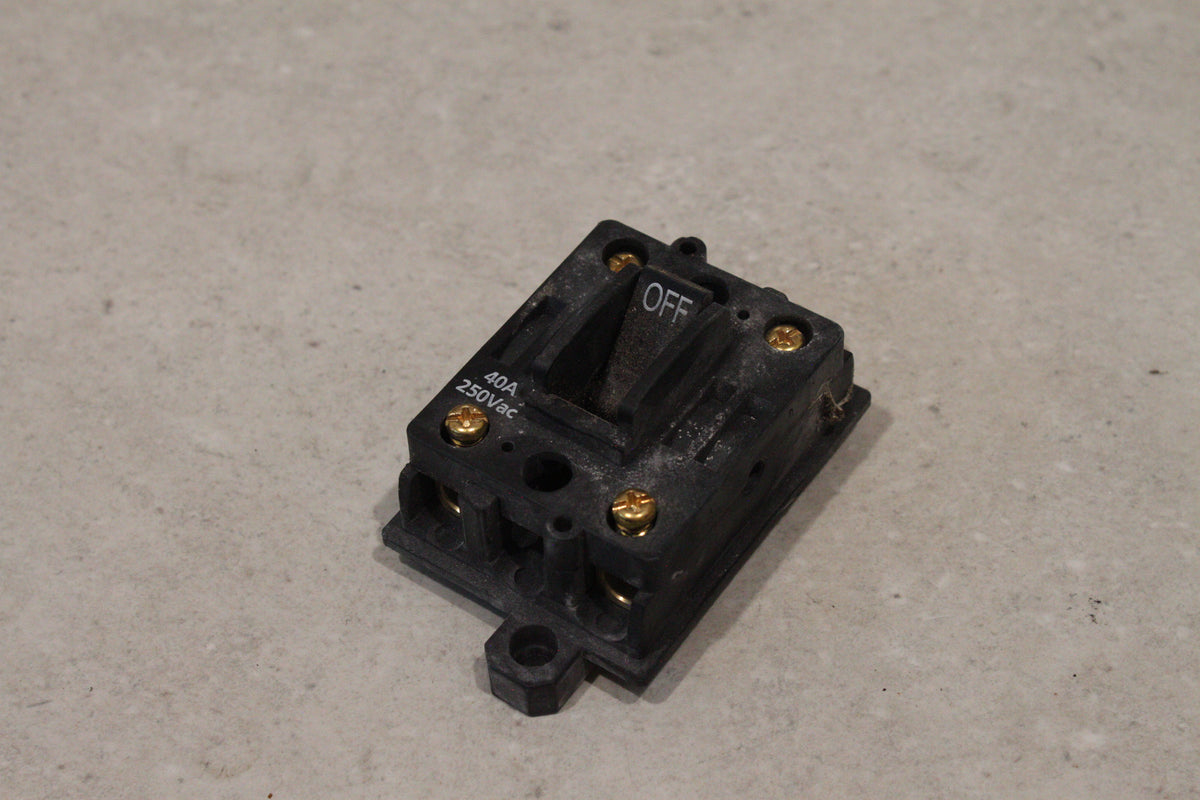 2 Pole Circuit Breaker 40A 250VAC