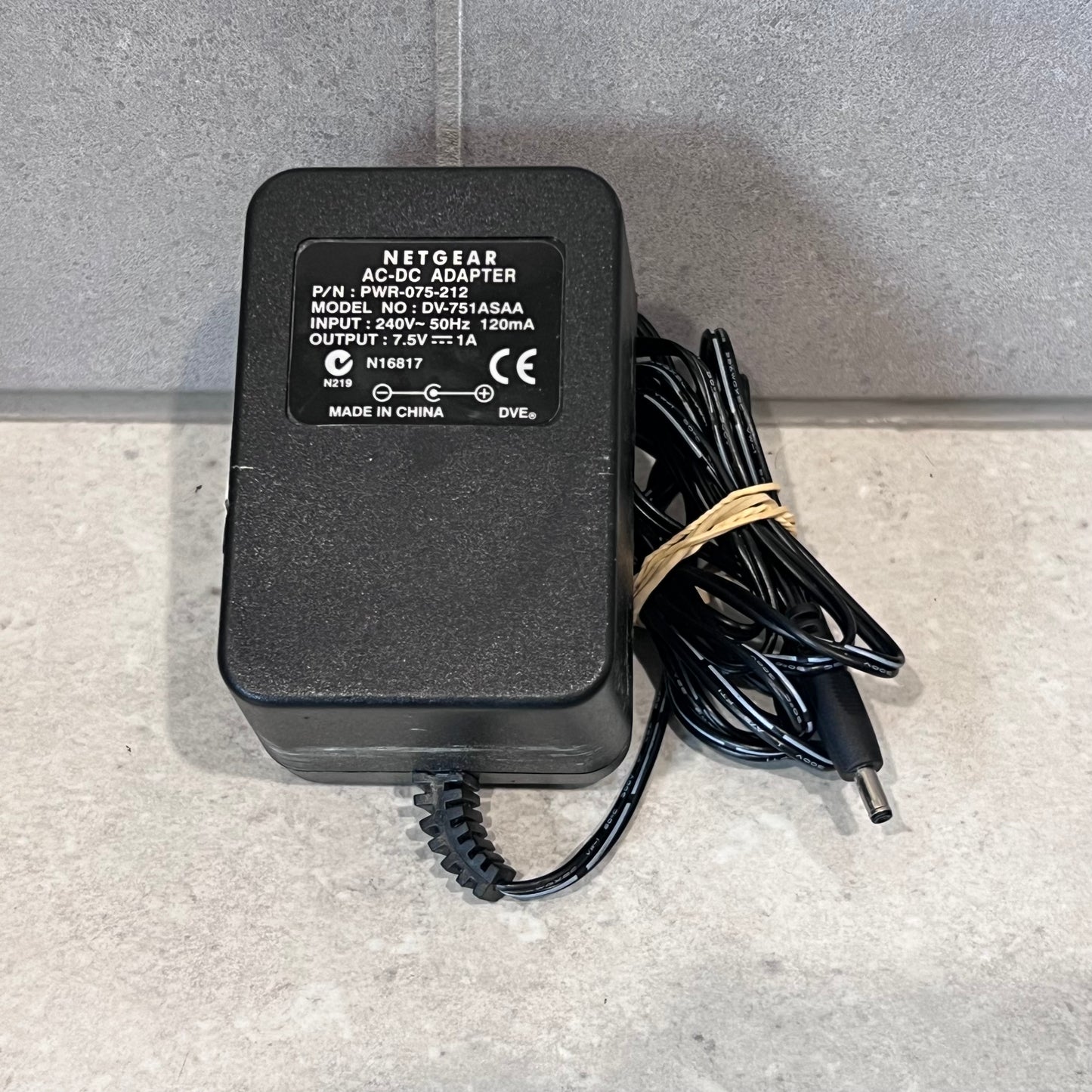 7.5V DC 1A NETGEAR AC-DC ADAPTER DV-751ASAA PWR-075-212