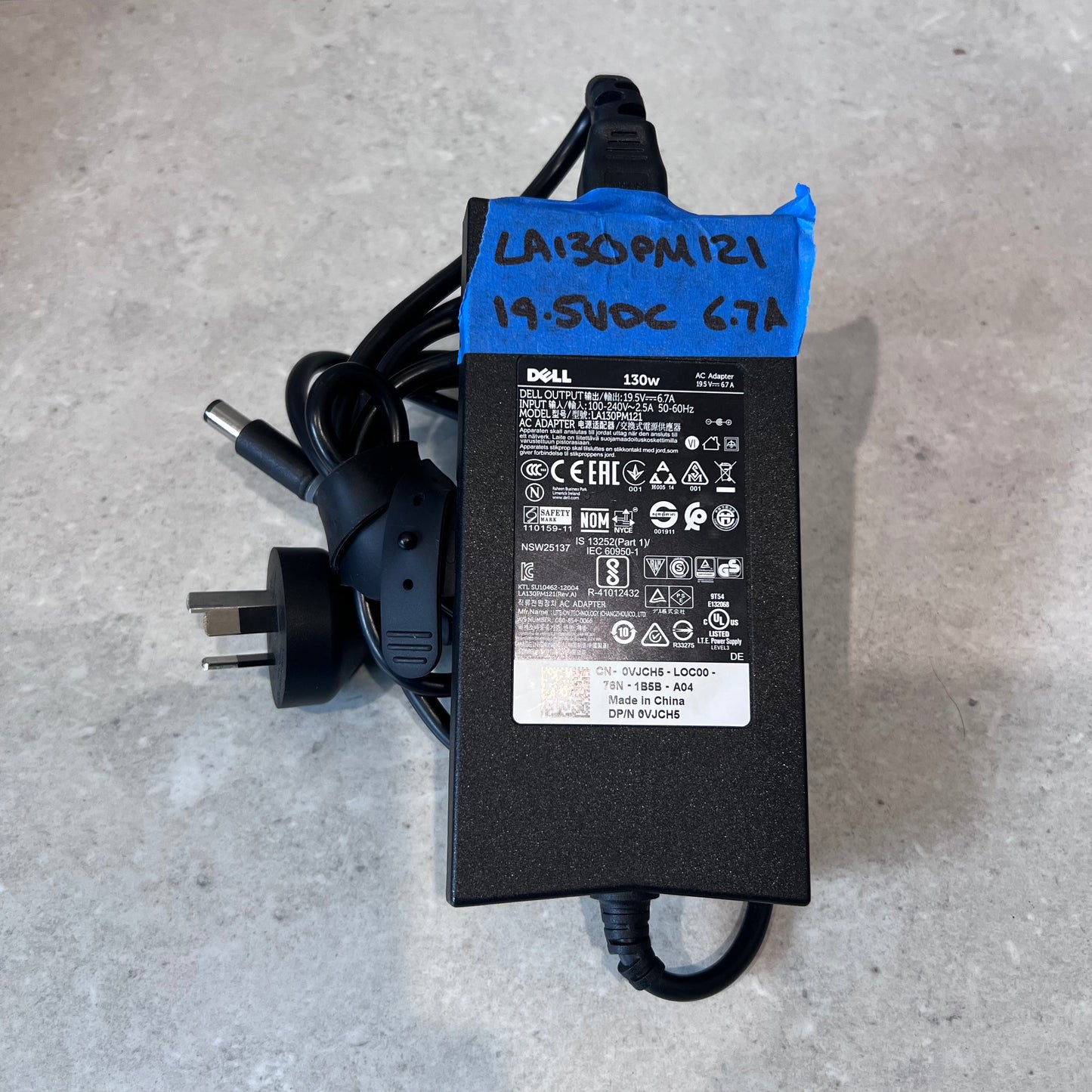 19.5VDC 9.5A DELL 130W AC ACAPTER LA130PM121