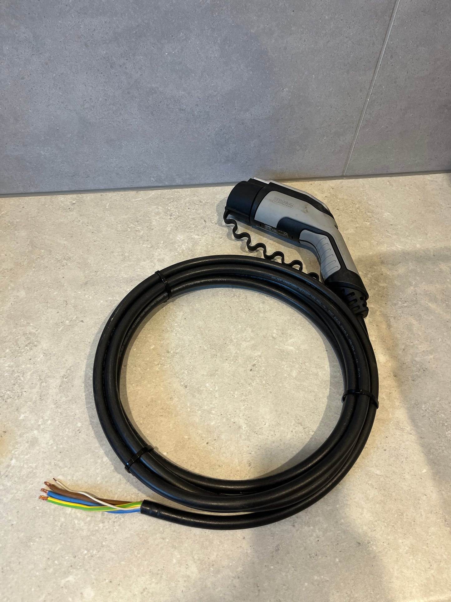 Phoenix Contact EV-T1G3K-1AC32A-7,0MES-WBX3 Type 1 Charging Cable Flylead