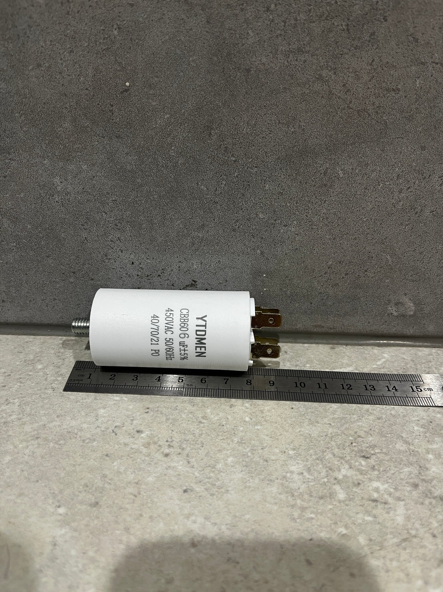 6µF, 450V AC Start/Run Capacitor (CBB60) Suit Motor Pump Spa, Pool , Fan M8 Screw