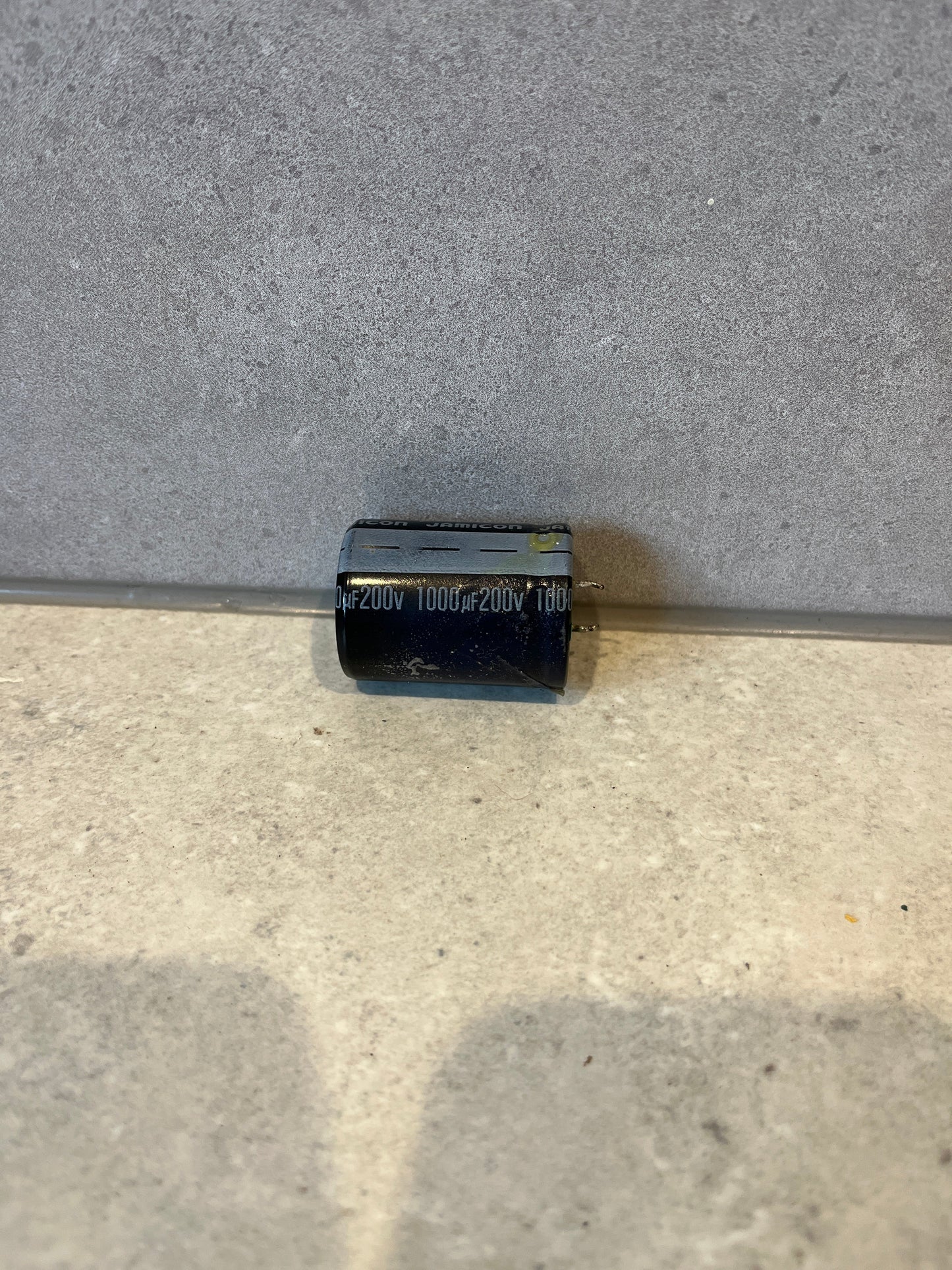 Jamicon Snap Lock Electrolytic Capacitor 1000uf 200V