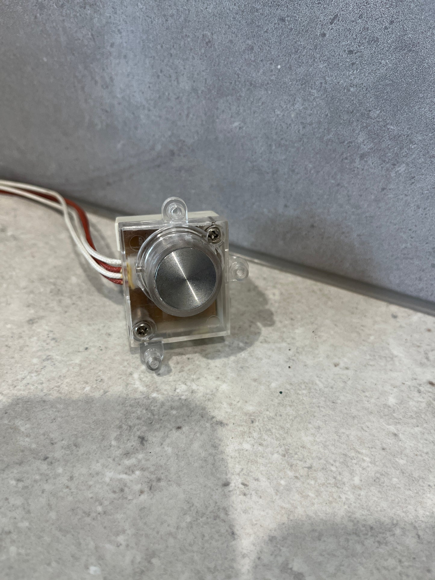 BES250 ON OFF SWITCH ASSEMBLY 1680126
