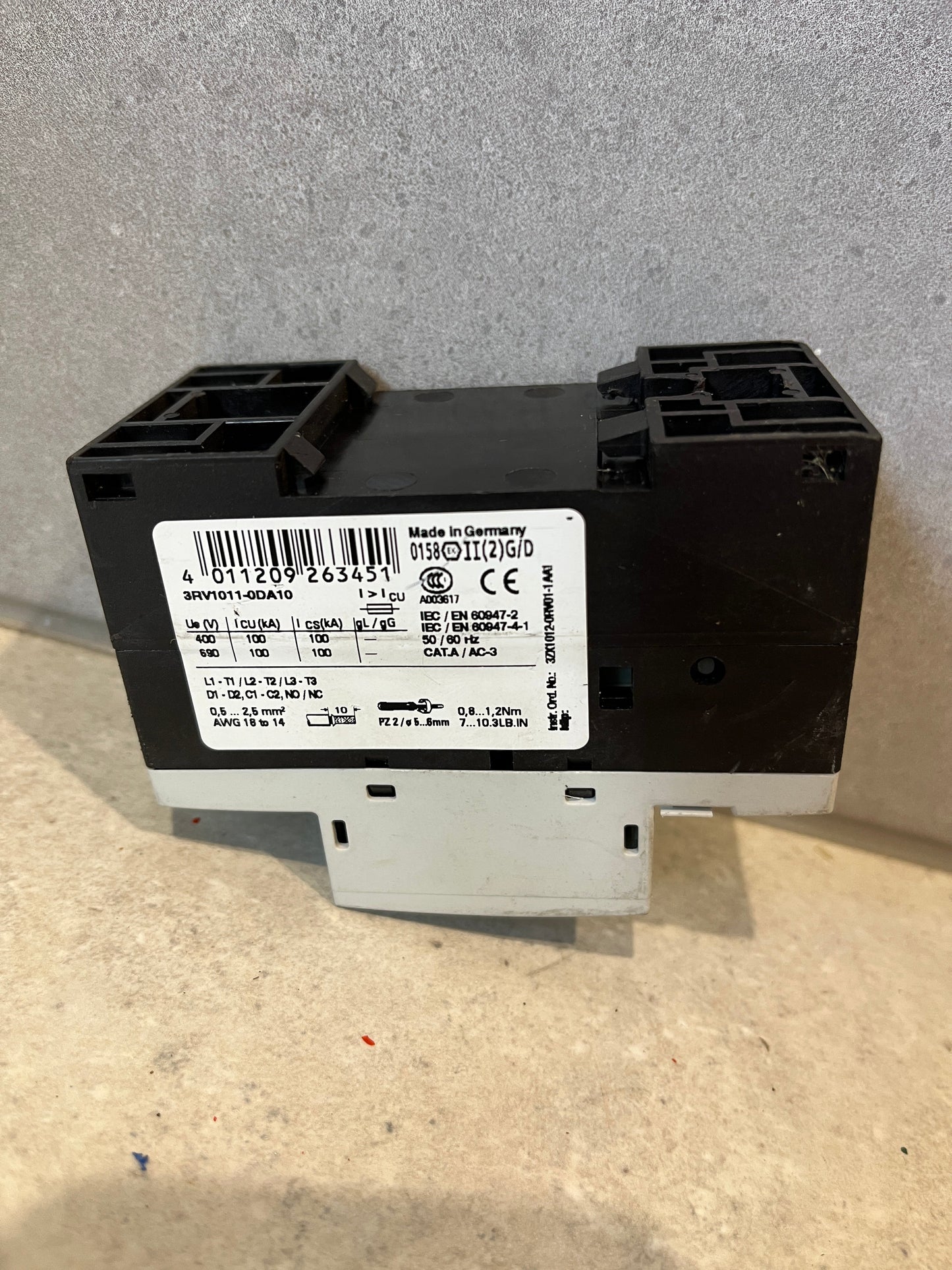 Siemens 3RV1011-0DA10 Motor Circuit Breaker 0.22-0.32 A -USED