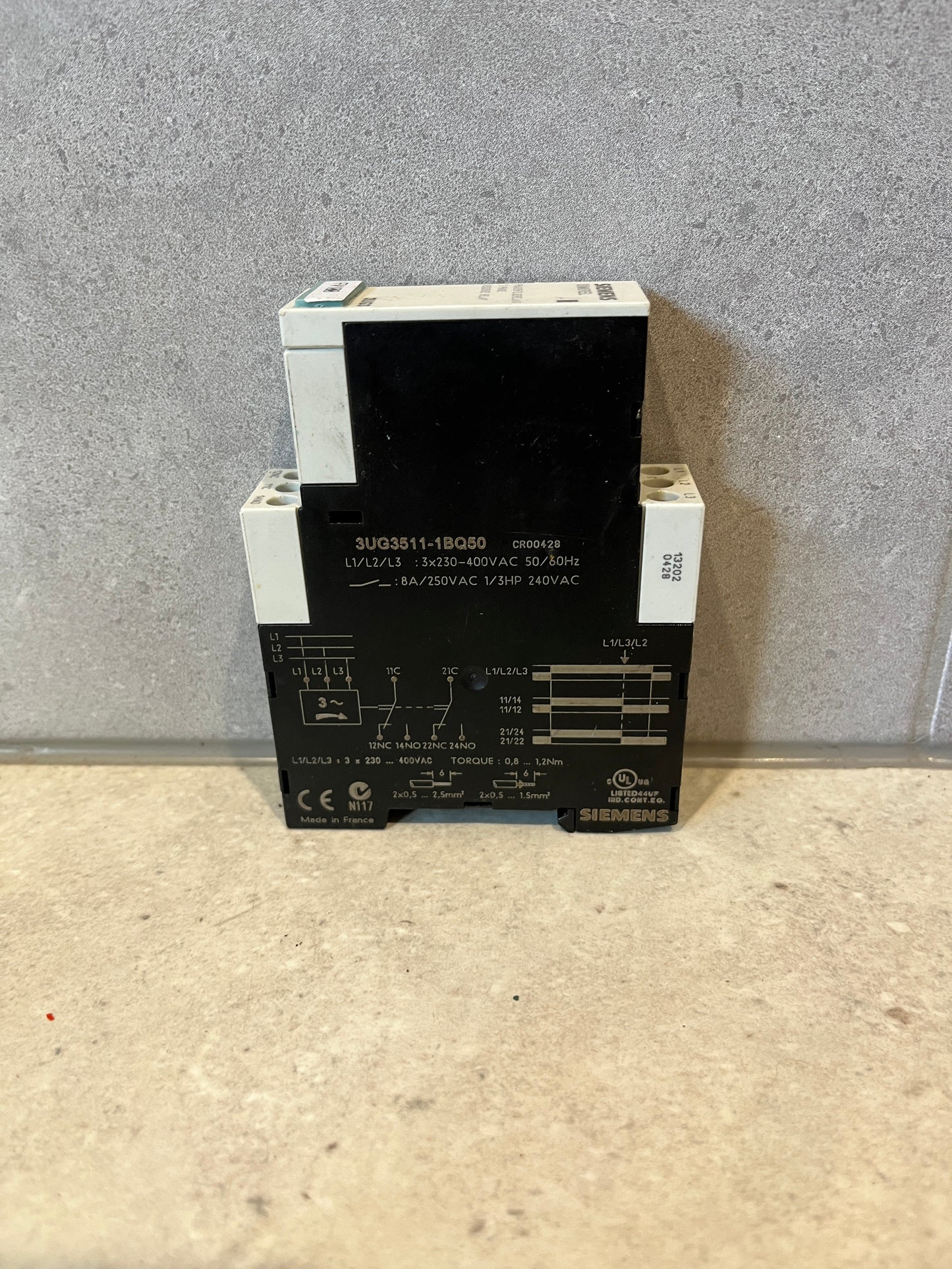 3UG3511-1BQ50 | Siemens | Monitoring Relay 230-400VAC 50-60Hz 8A 1/3HP