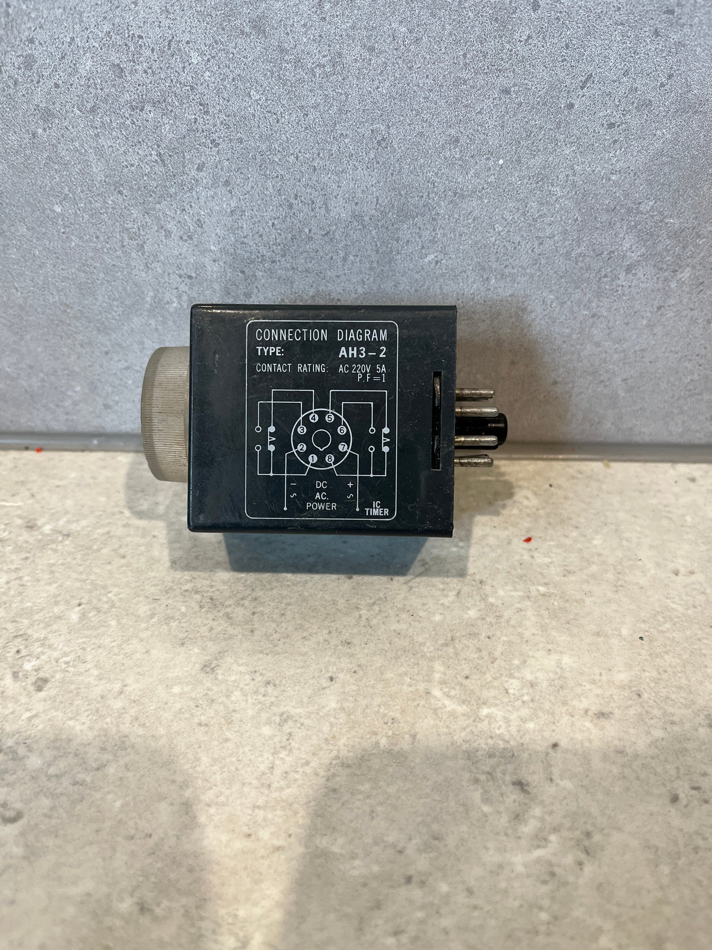 TAIAN TIMER RELAY & SOCKET | 0-6 MINUTES | 220V | 5A | AH3-2 | RTS-2