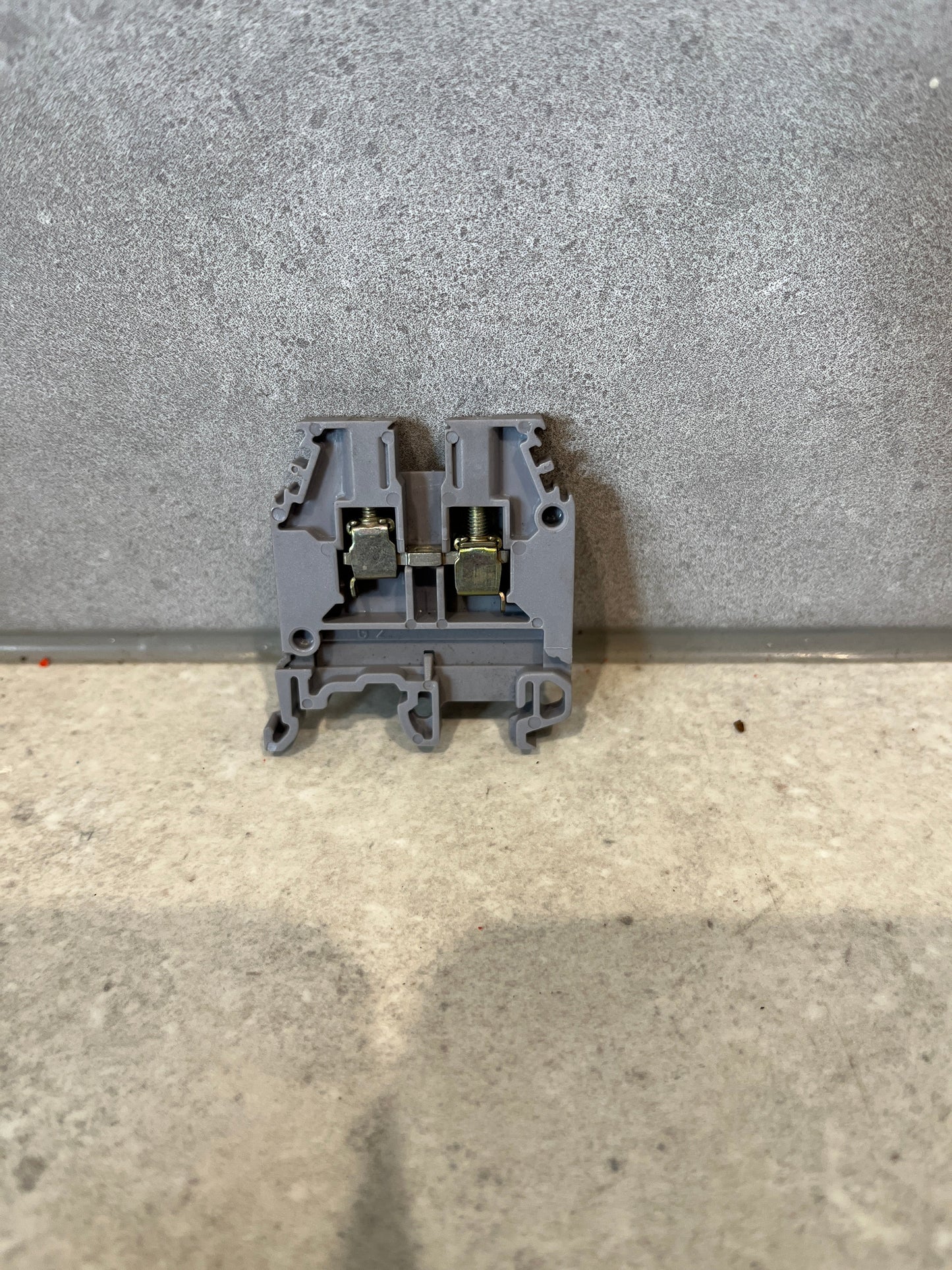 Entrelec Terminal Block 4mm 600V 24-10AWG M4/6-5116