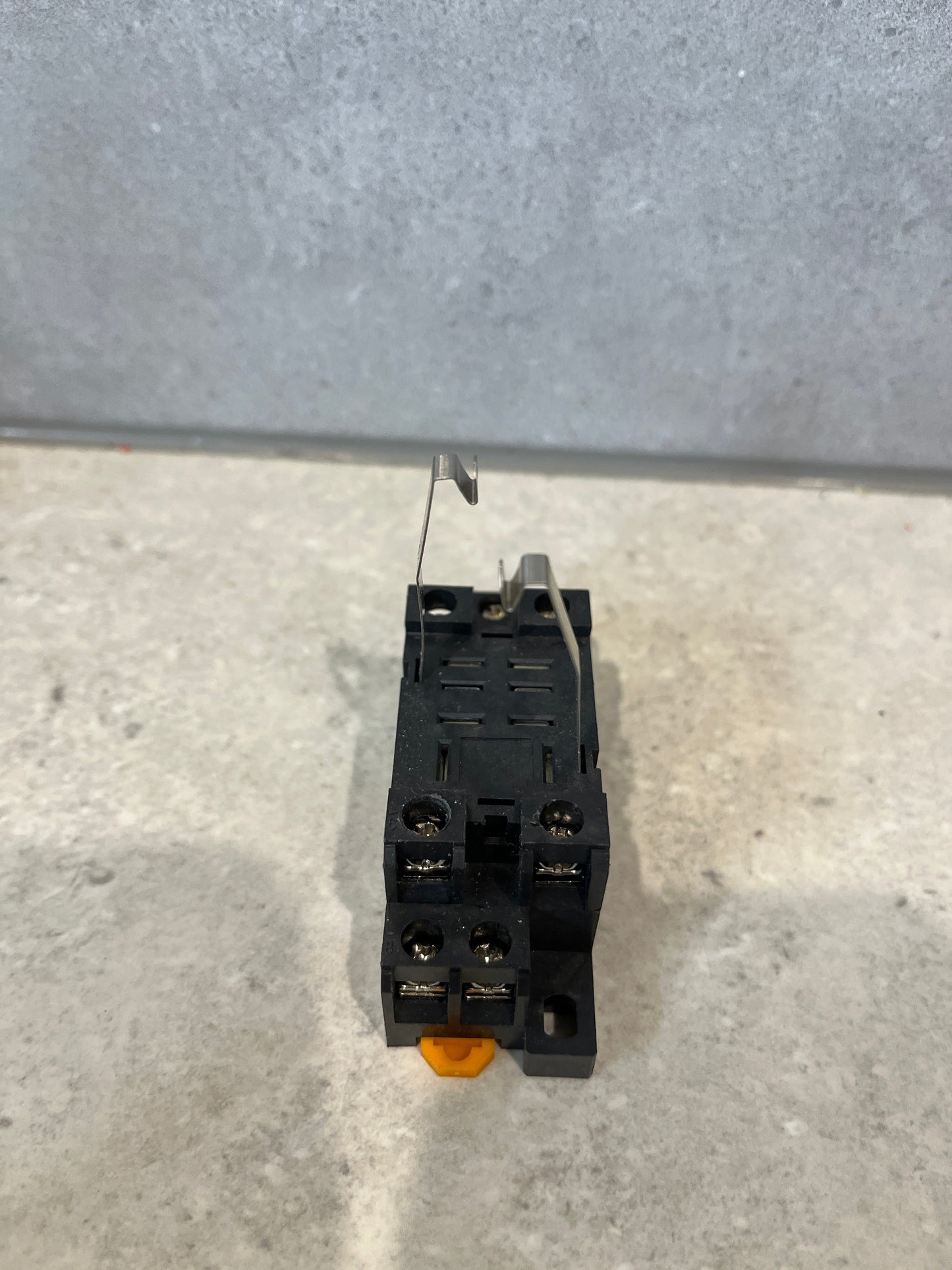 Hongfa 13F-2Z-C2 Relay Socket 2 Pole, Screw Terminal, DIN Rail