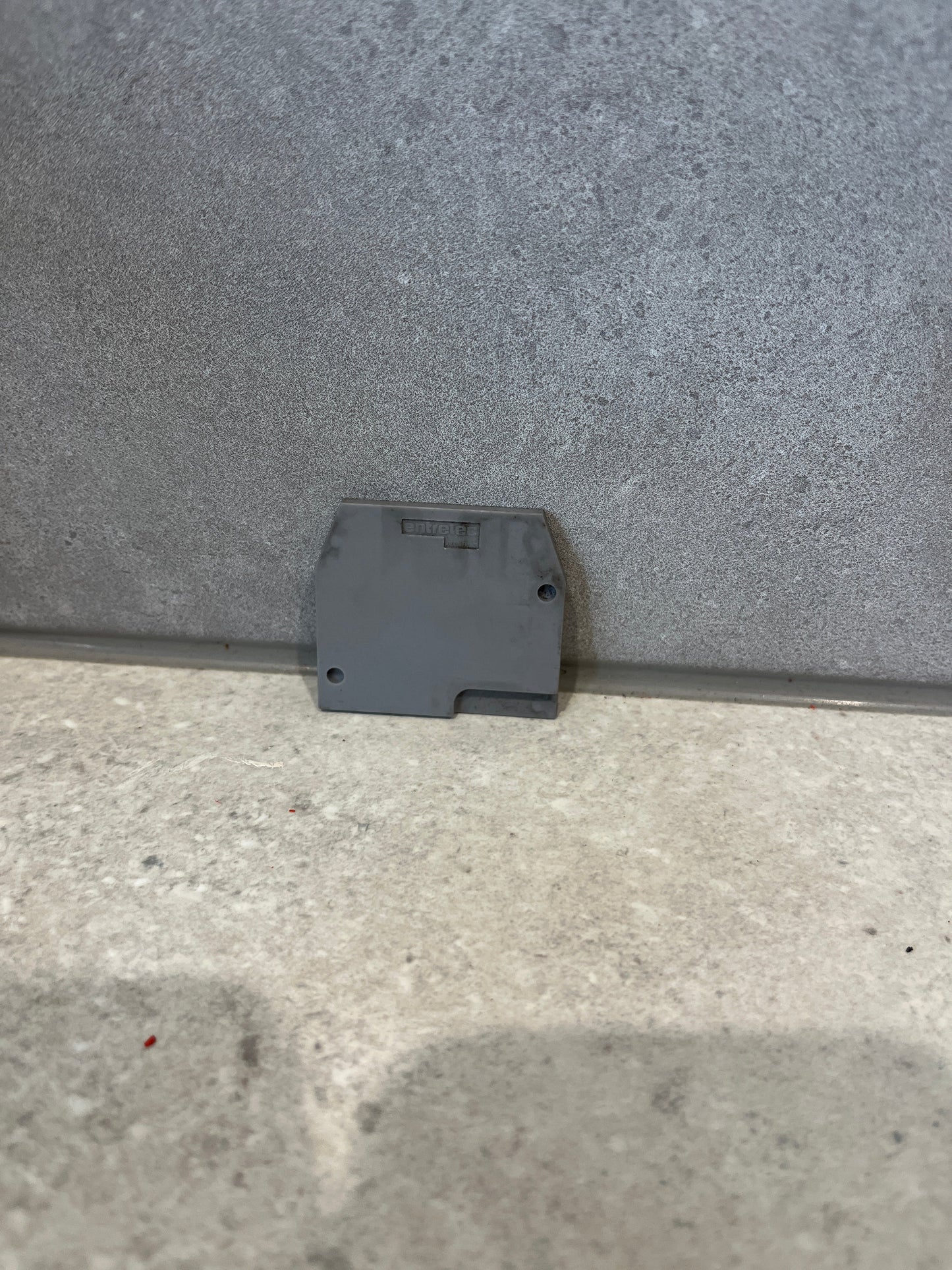Entrelec FEM6 End Section for Use with Terminal Block