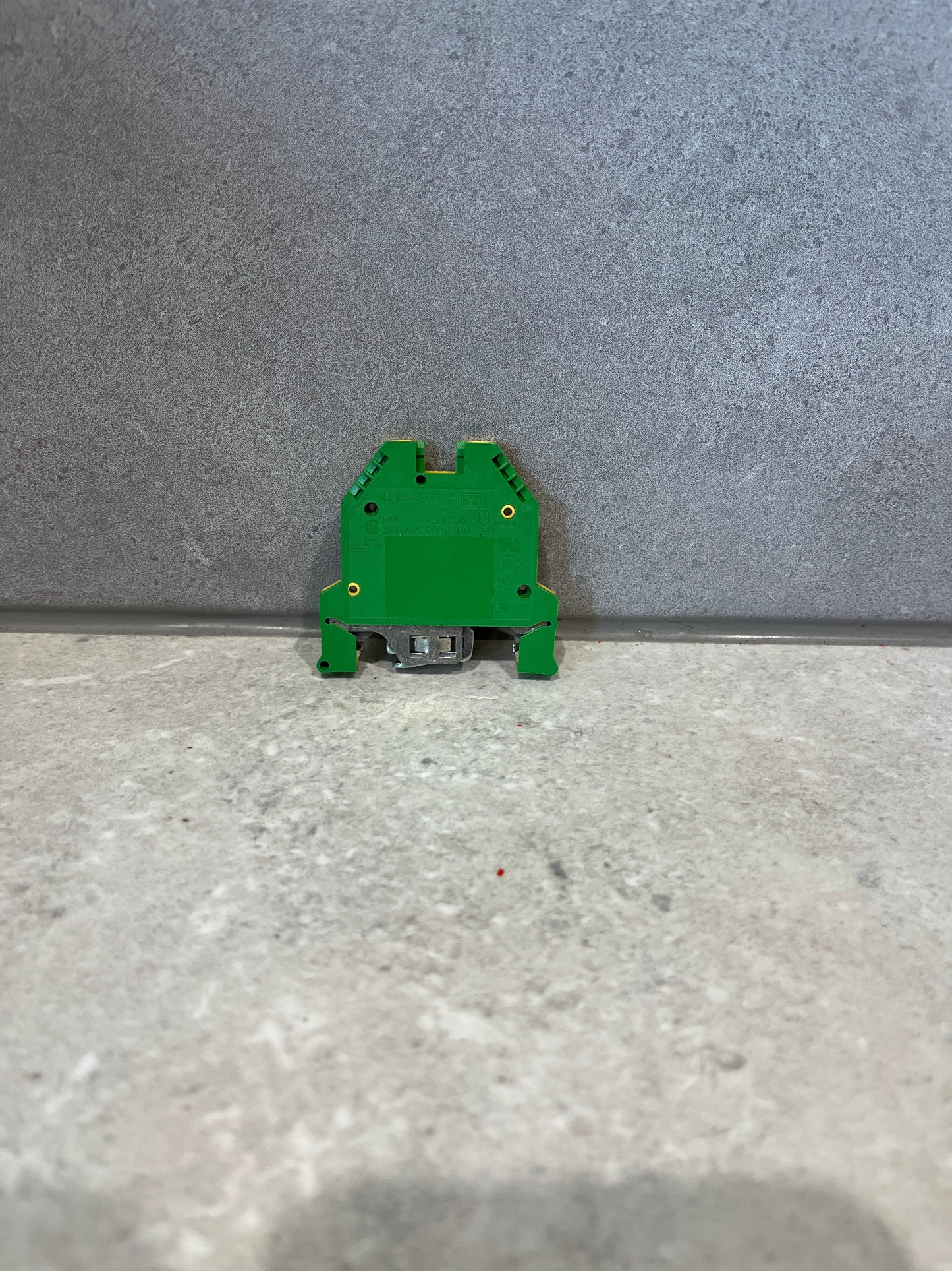 Wieland 57.504.9055.0 WK Series Green/Yellow, Single-Level, Screw Termination