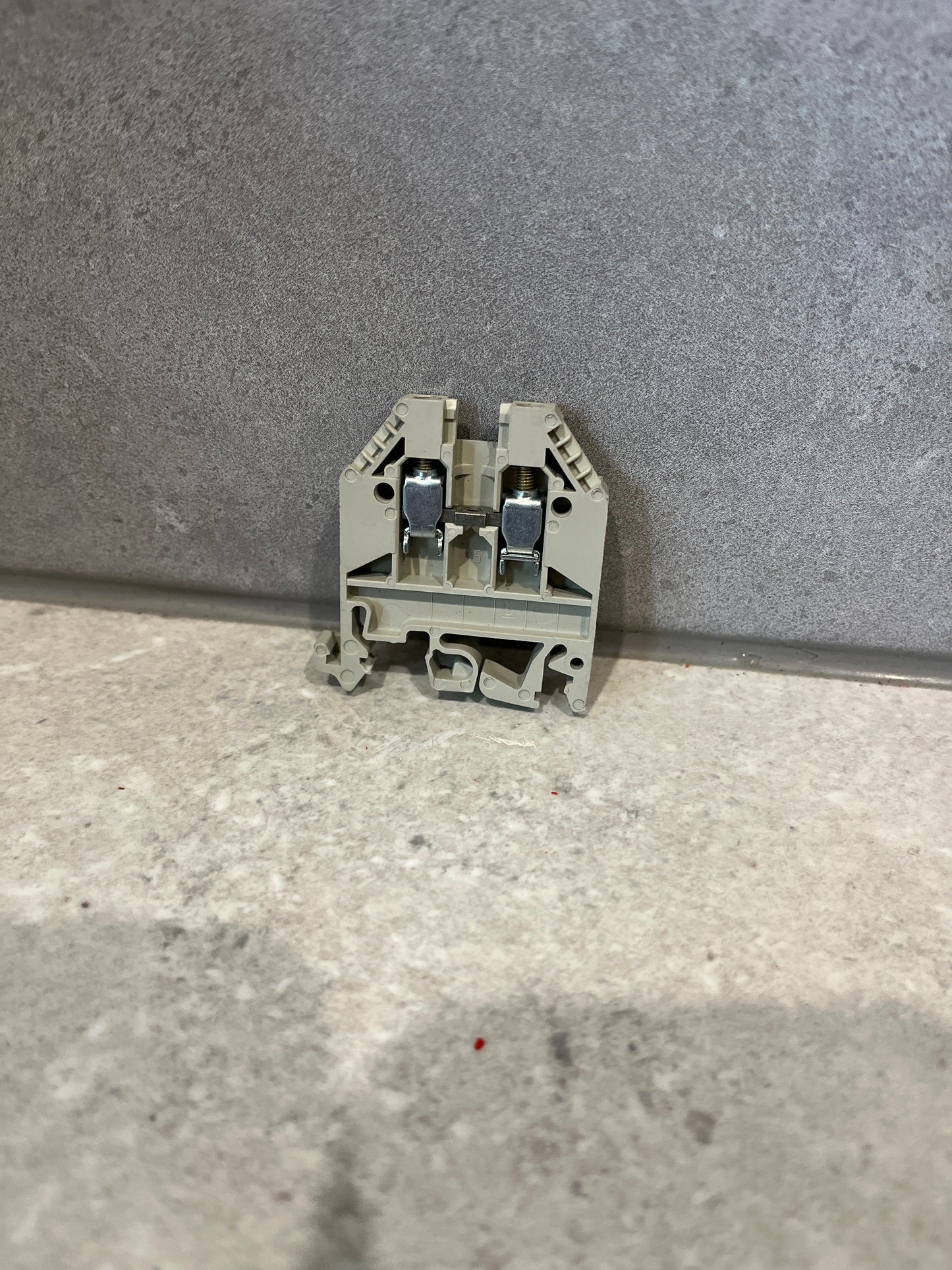 Weiland WK4/U DIN Rail Mount Terminal Block, 2 Ways, 22 AWG, 10 AWG, 6 mm2, Screw, 32 A