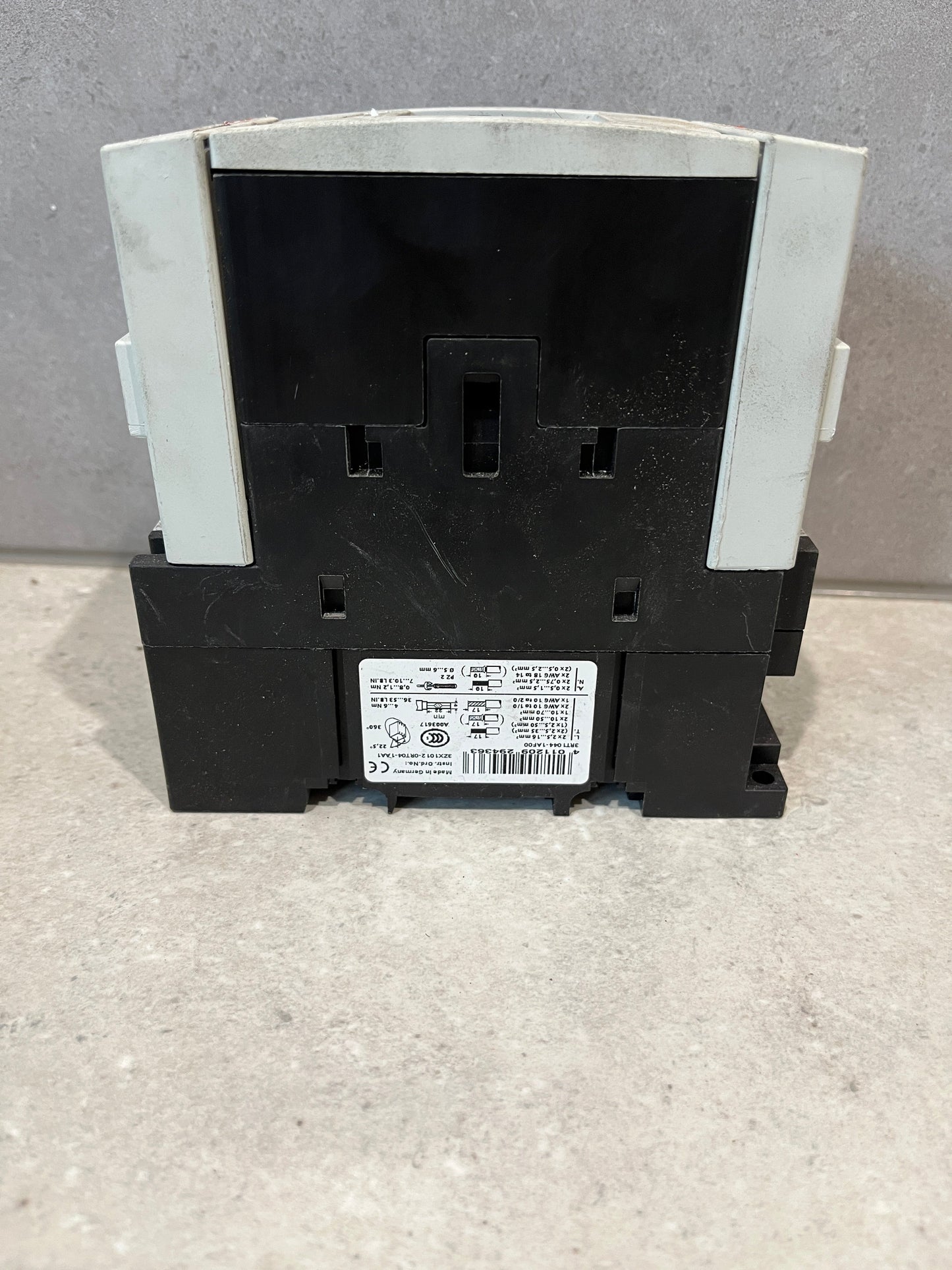 Siemens 3RT1044-1AF00 Contactor 30KW 400VAC