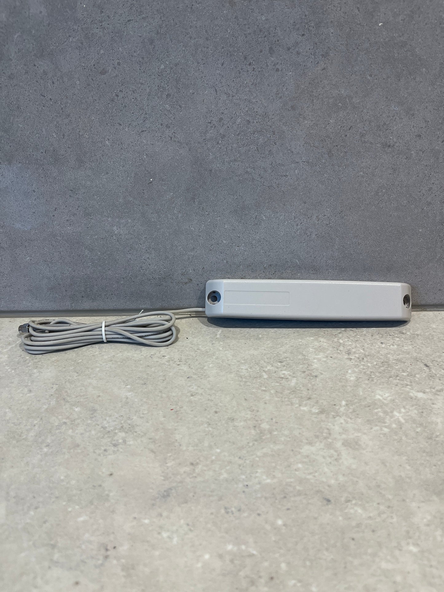 Panorama LPW-BC3G-26-2SP 3G-4G Low Profile Wall Mount LTE Antenna