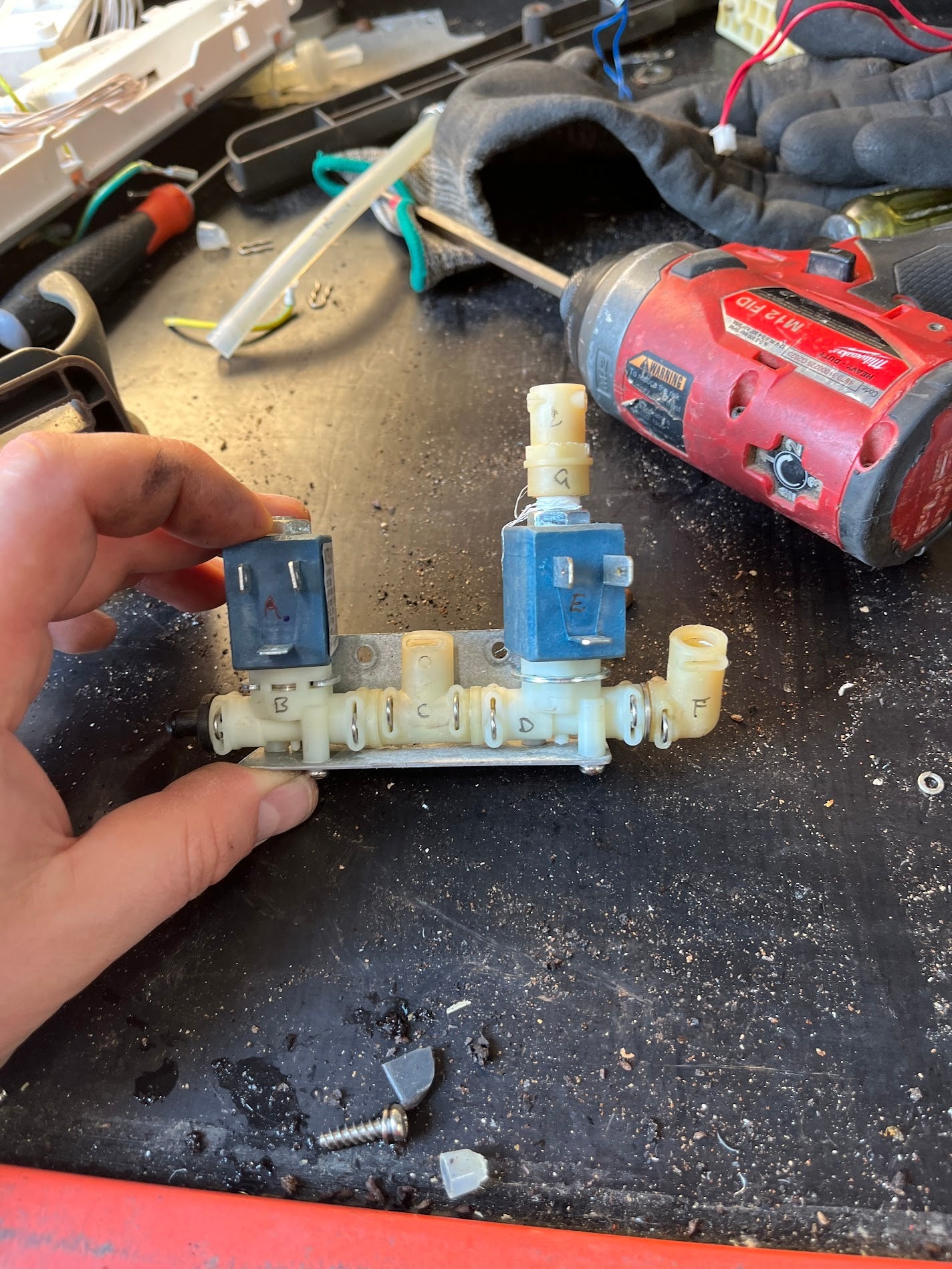BREVILLE BES870 Solenoid Manifold Elbow