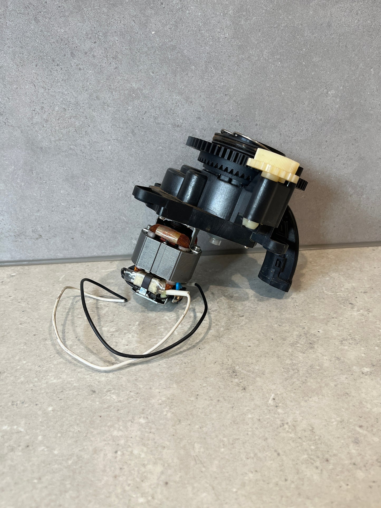 BREVILLE BES870 GRINDER COMPLETE ASSEMBLY 1875695