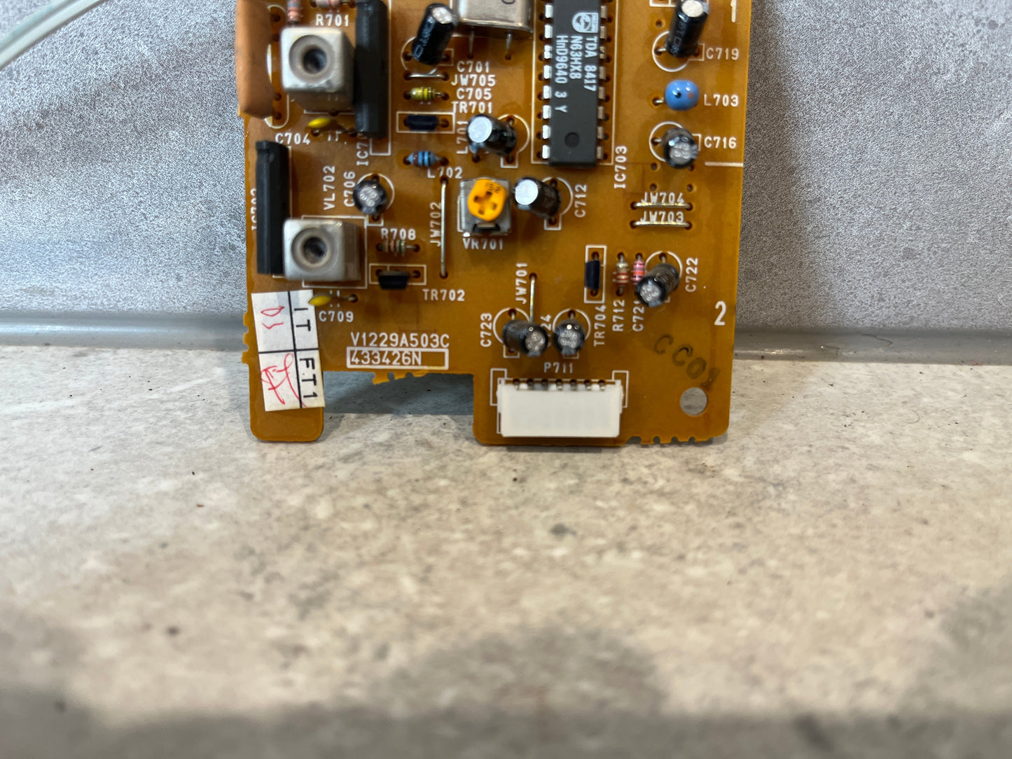 AKAI VS-G745EA-D VCR STEREO SOUND PROCESSOR BOARD PHILLIPS TDA8417