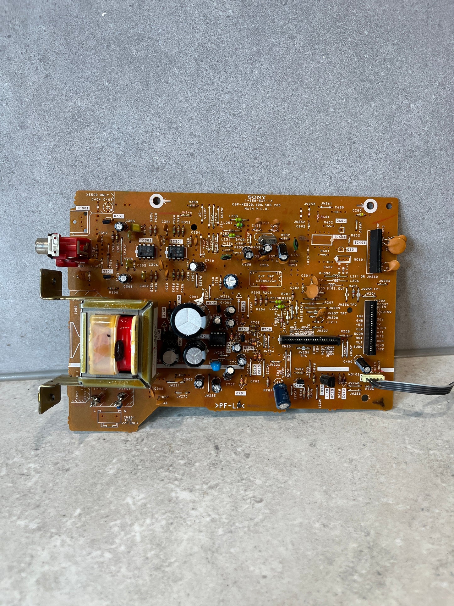 SONY CDP-XE500,400,300,200 Main Board Complete A-4673-739-A