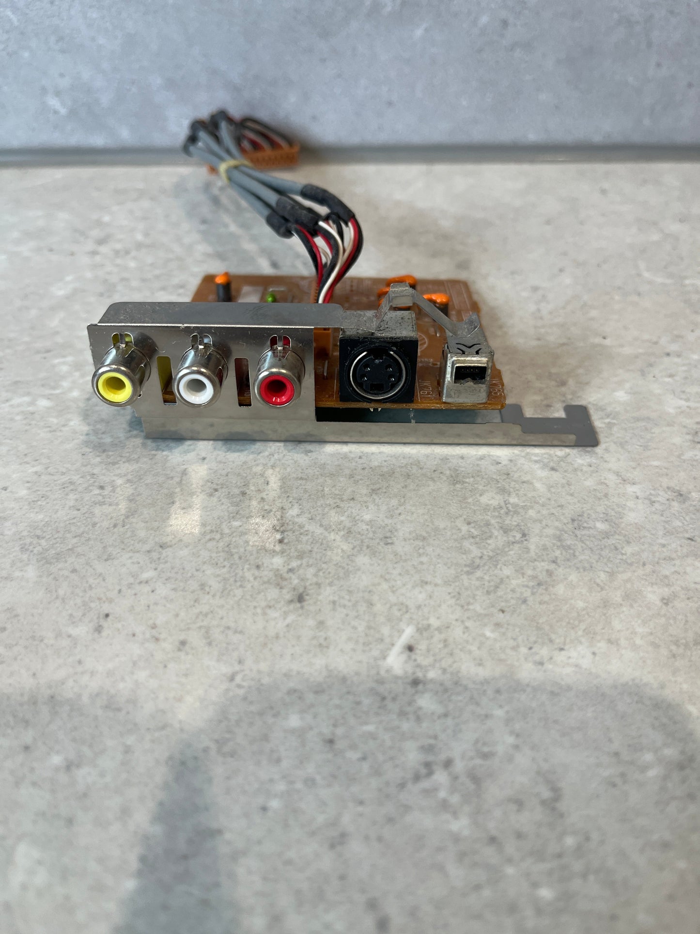 PHILLIPS DVD Recorder DVDR3320V/05 S-VIDEO COMPOSITE BOARD 6870R2720AA
