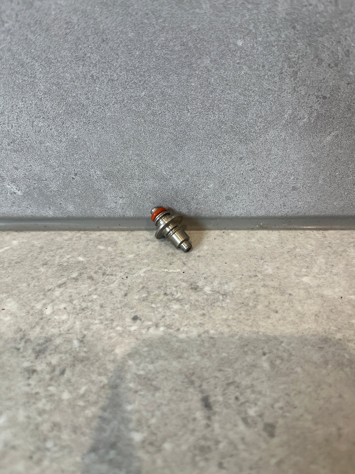 BREVILLE BES870 Solenoid Manifold Joiner Piece Stainless Steel