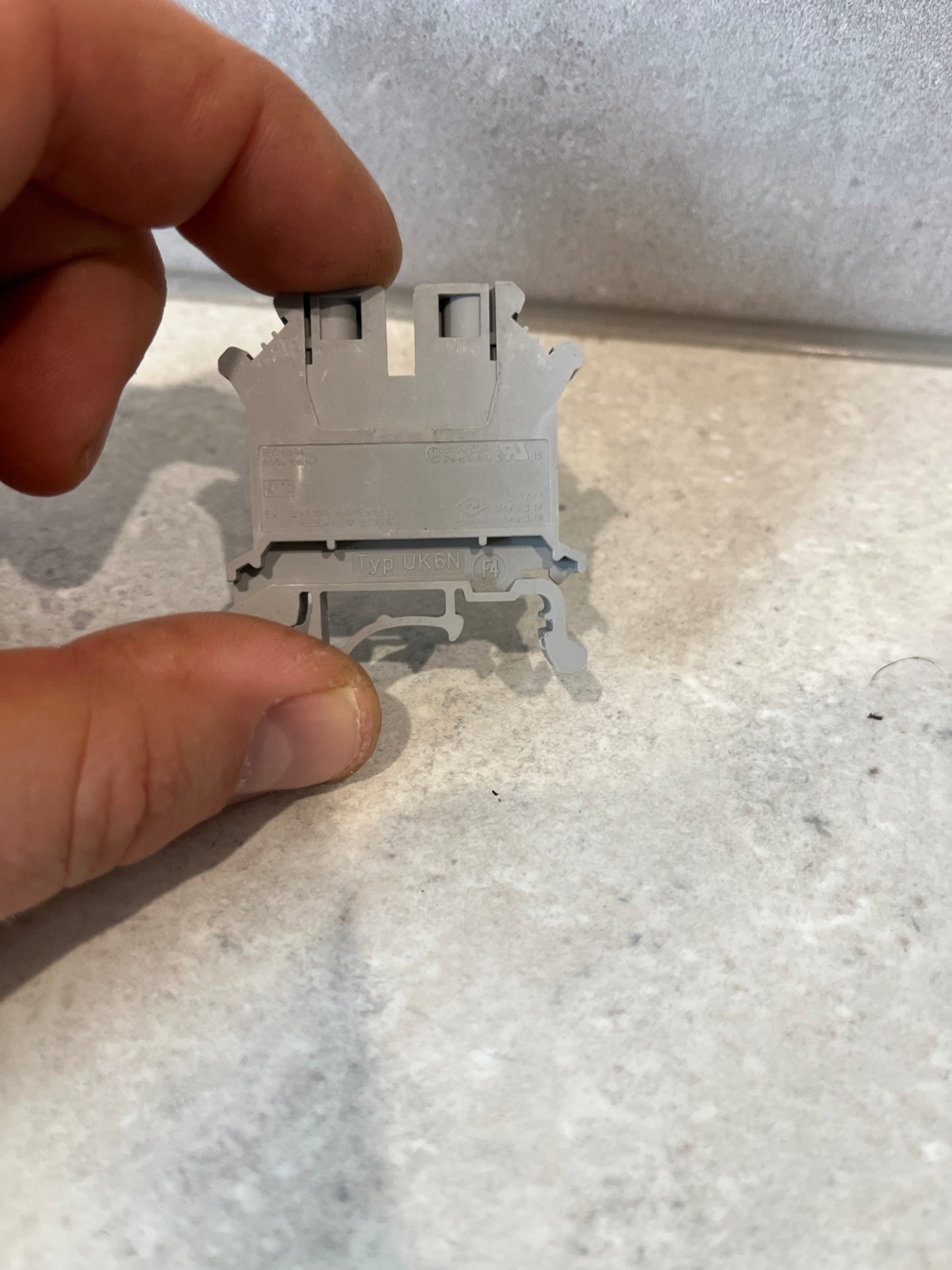 Phoenix Contact UK 6 N - Feed-through terminal block
