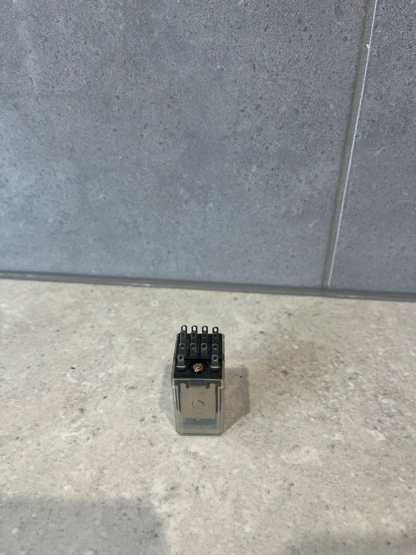 Matsushita HC4-H-AC24V Relay