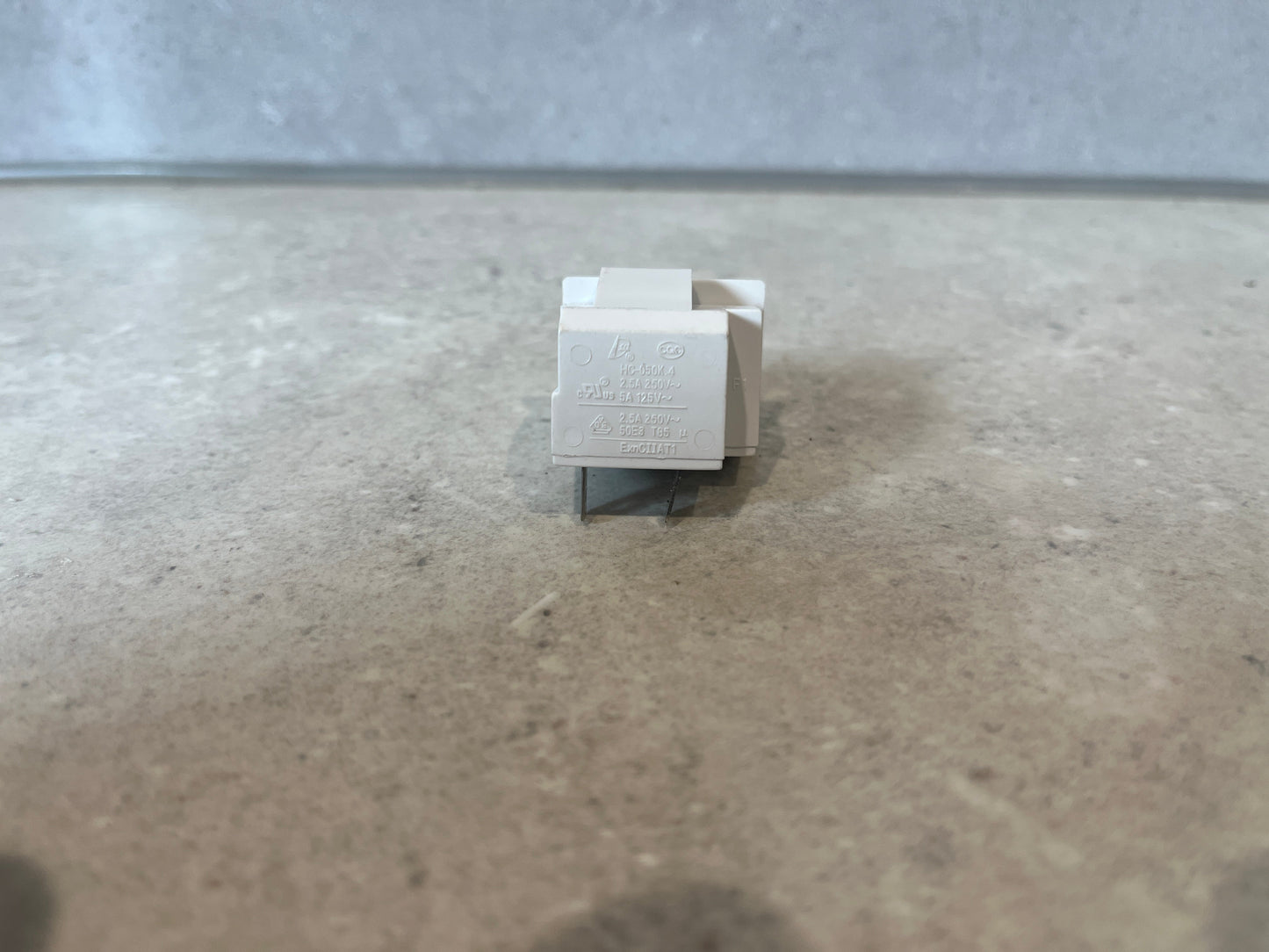 Westinghouse WRM1300WC Door Switch hc-050k.4