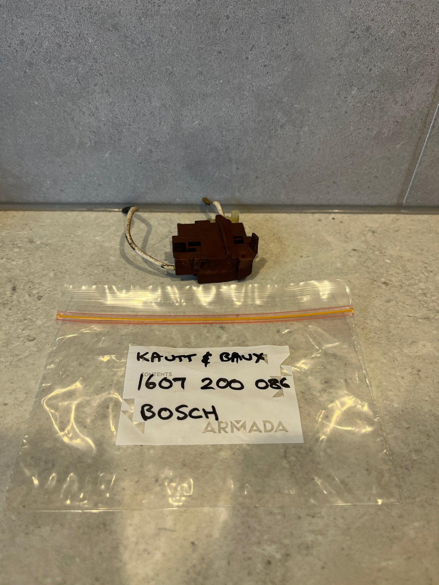 Bosch 1607200086 Genuine Switch for 1347A 1348 1533A B1650 1534 1702AE