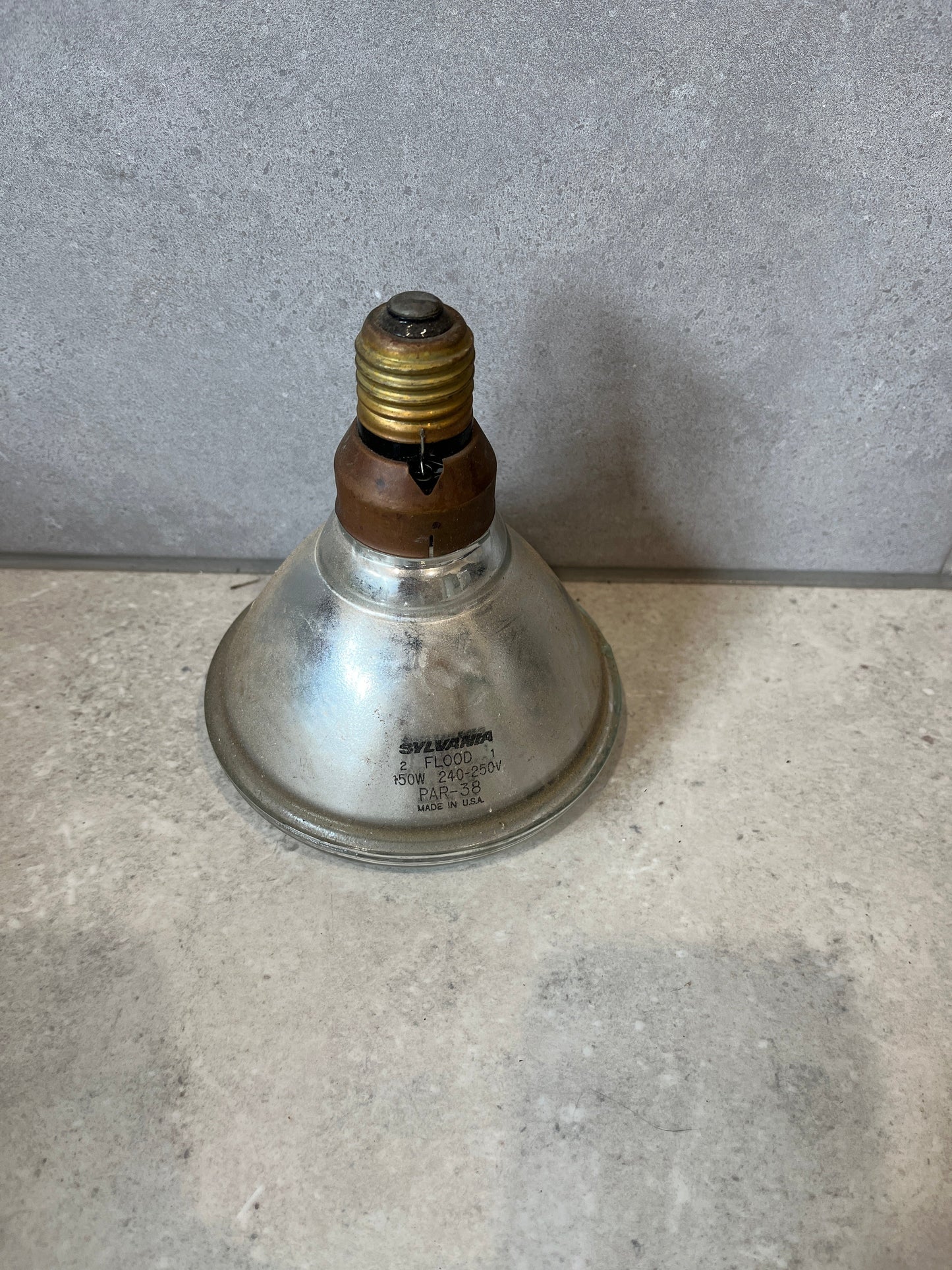 PAR38 Reflector Light Bulb E27 240V 150W SYLVANIA