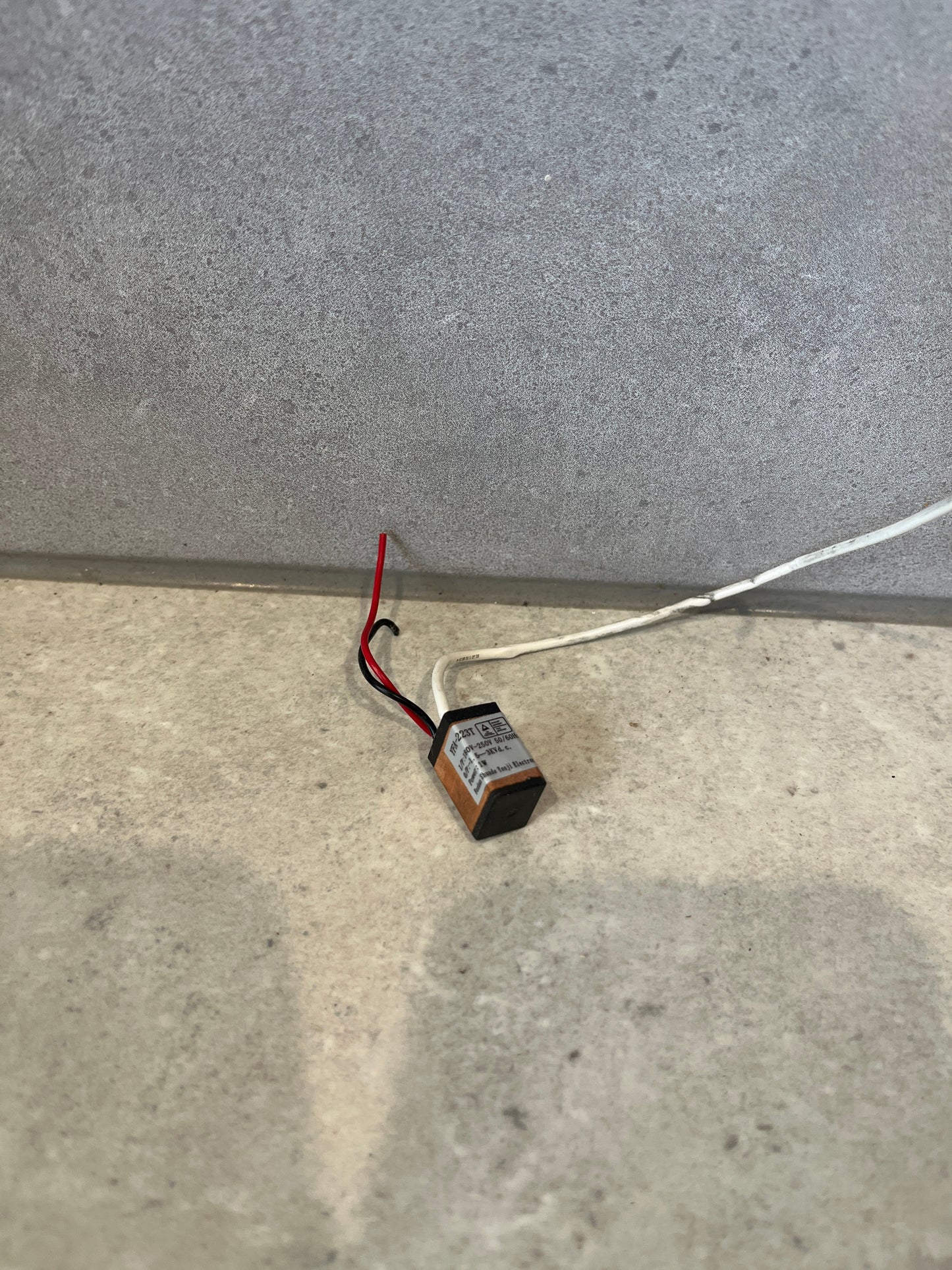 Hair Dryer Negative Ion Generator YFA-223T may suit Dyson