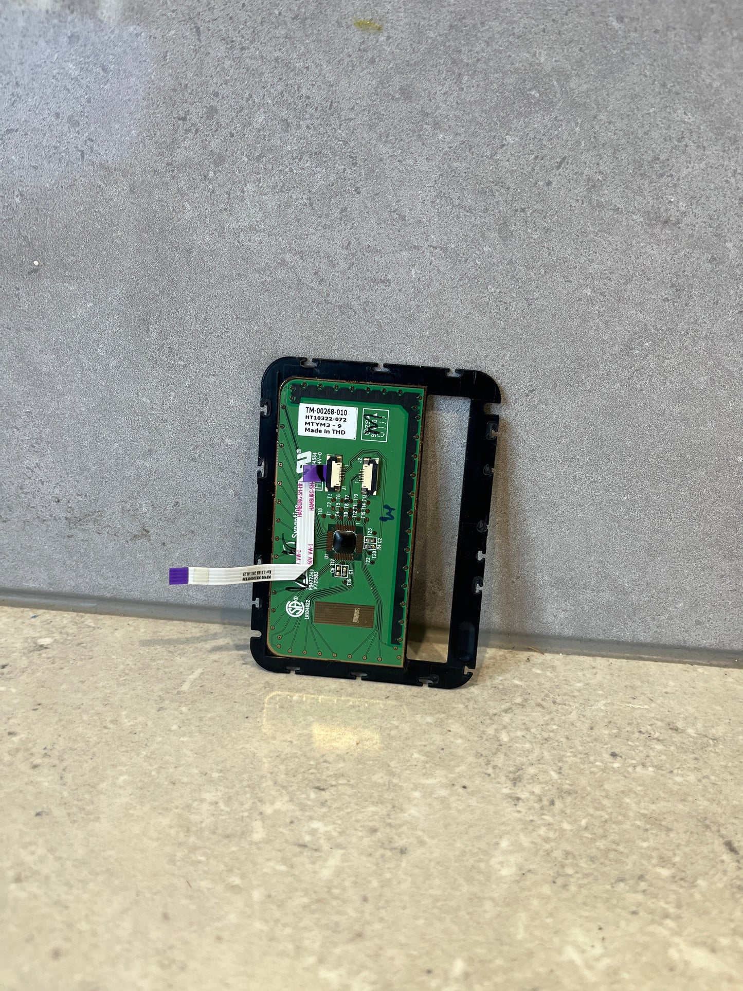 HP Compaq F768WM Genuine Touchpad W/ Cable TM-00268-001