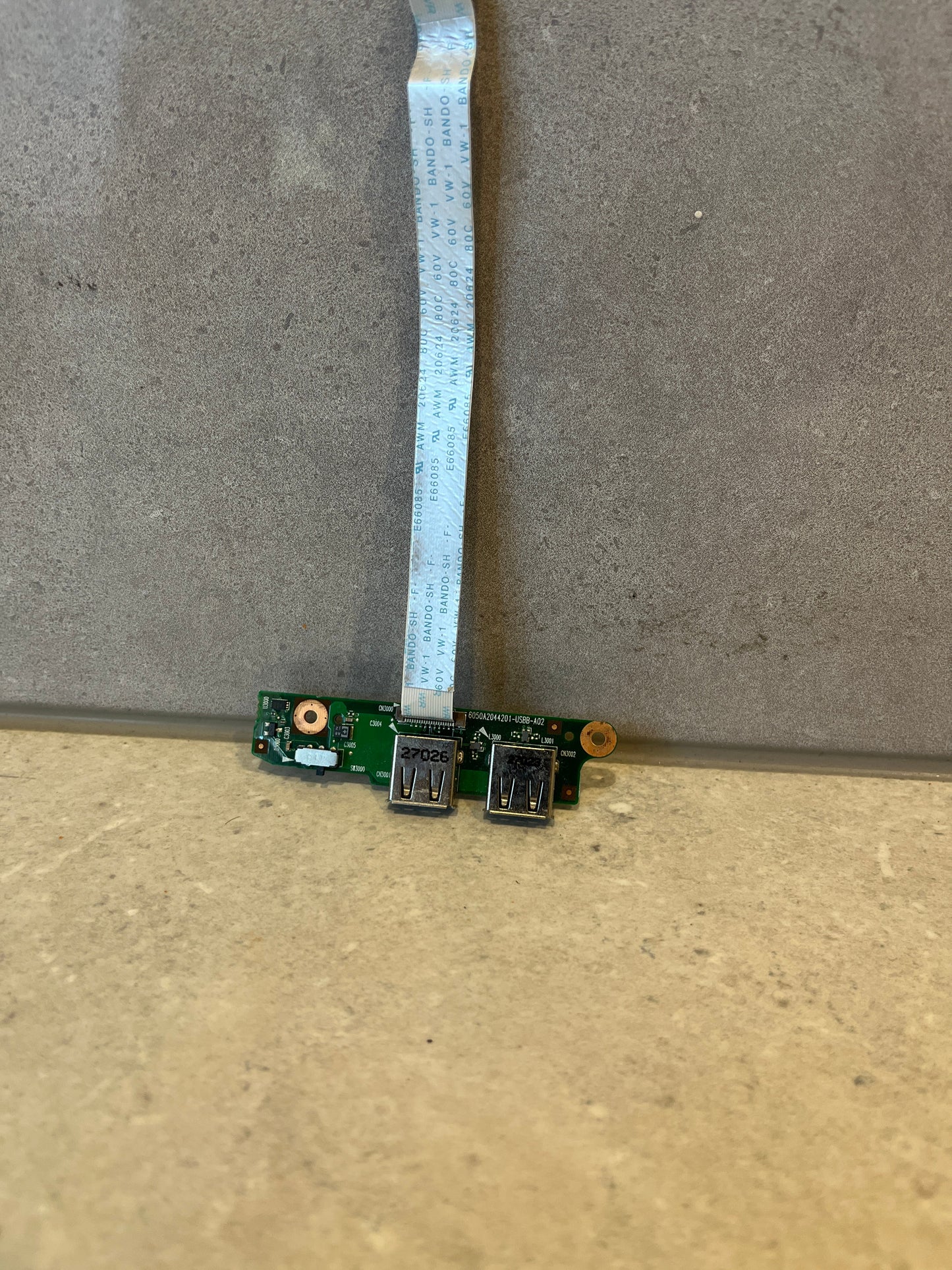 Toshiba Satellite A100 USB ports board (P/N: 6050A2044201)