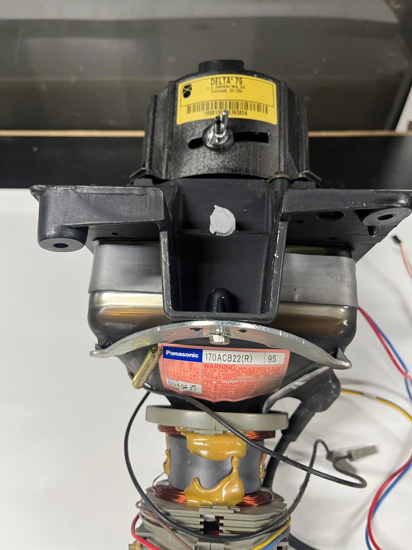 PF60A30 Rear Projection TV CRT TUBE 170ACB22(R) Red