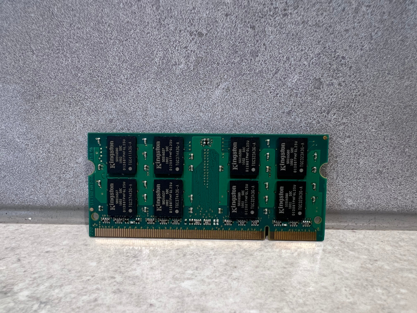 KINGSTON 2GB PC2-6400 200 PIN SODIMM 800MHZ DDR2 KVR800D2S6/2G