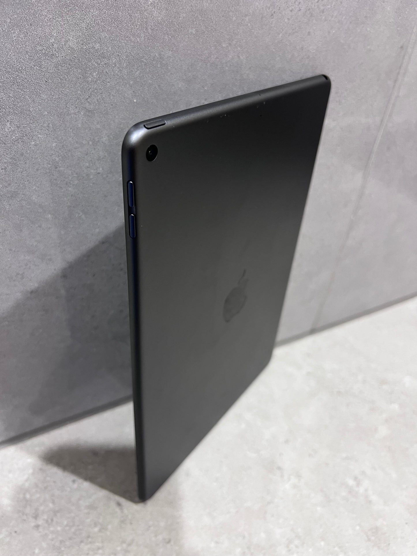 A2152 - Apple iPad Air 3rd Gen 64GB